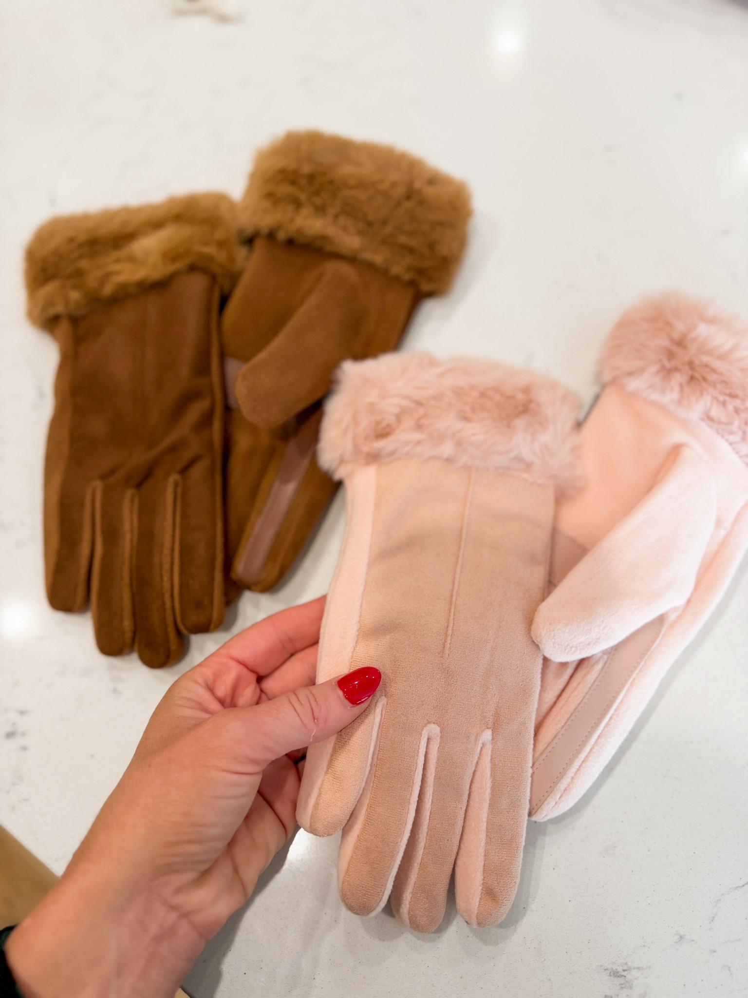 If you need a last minute stocking stuffers idea, these winter gloves are amazing!! Amazon find! 

#LTKGiftGuide #LTKHoliday #LTKFindsUnder50