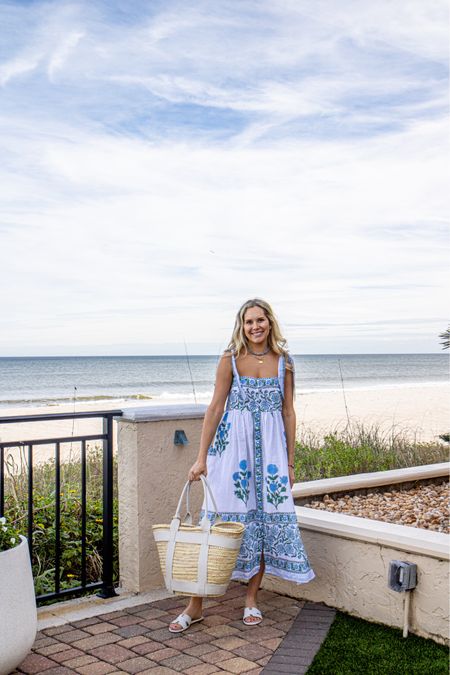 If you haven’t noticed by now, I’m a big fan of dresses - the flowier & more colorful, the better 🌞 This poppy dress by @julietdunnlondon has been a favorite in my closet for YEARS. Shop this dress & similar color ways by commenting LINK and I will send you a DM with the links. #tuckernucking #findthefun 


#LTKstyletip #LTKtravel #LTKshoecrush