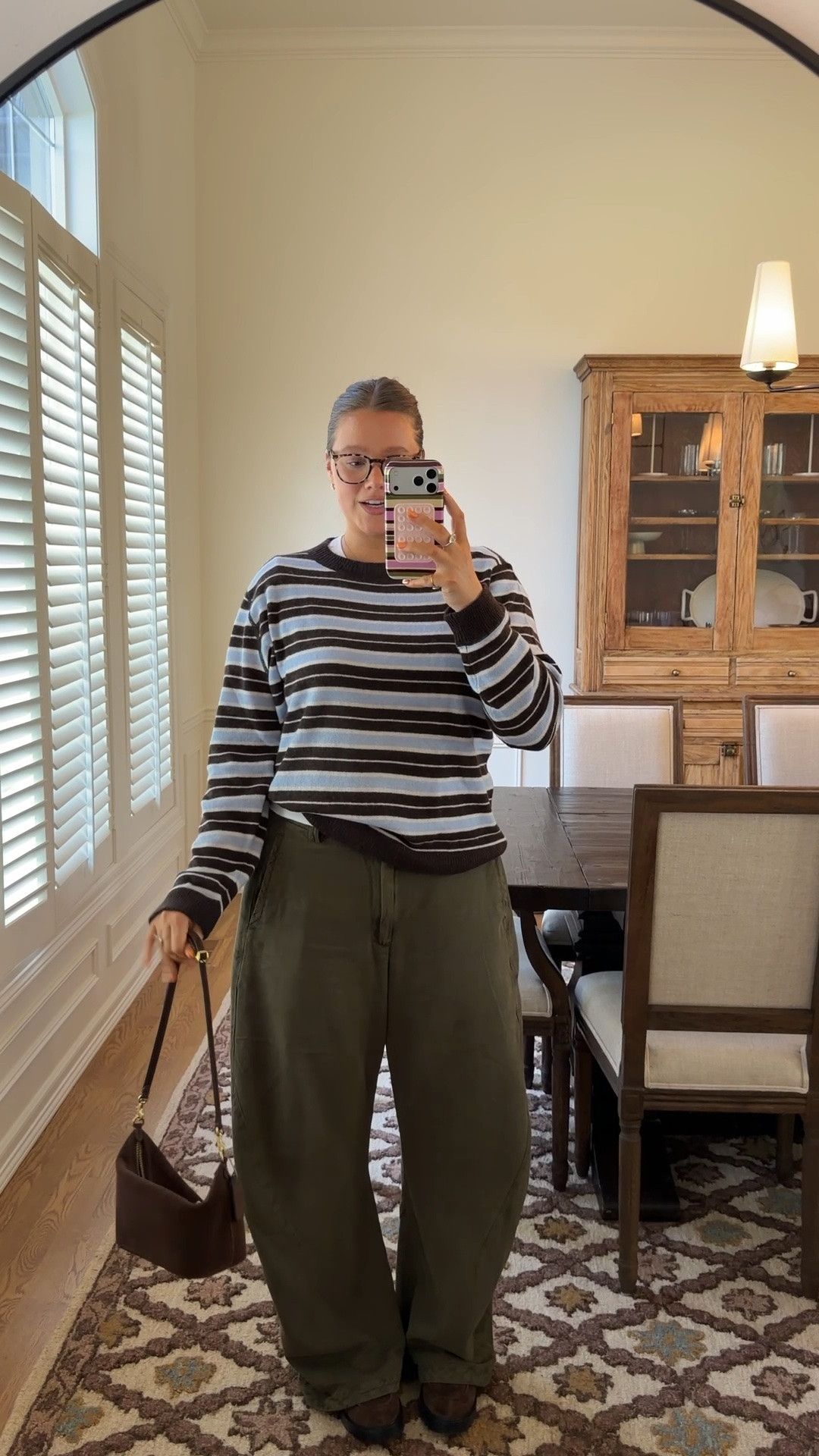Fall staples include: olive green pants, a fun cashmere sweater and versatile jackets! Size 10 in pants, medium in jackets, medium in sweater it runs oversized. Bag is gorgeous and a deep brown! Loafers and Uggs run tts
#fallfashion #suedejacket #freepeople #ugg #fallstyle #momstyle #olivepants