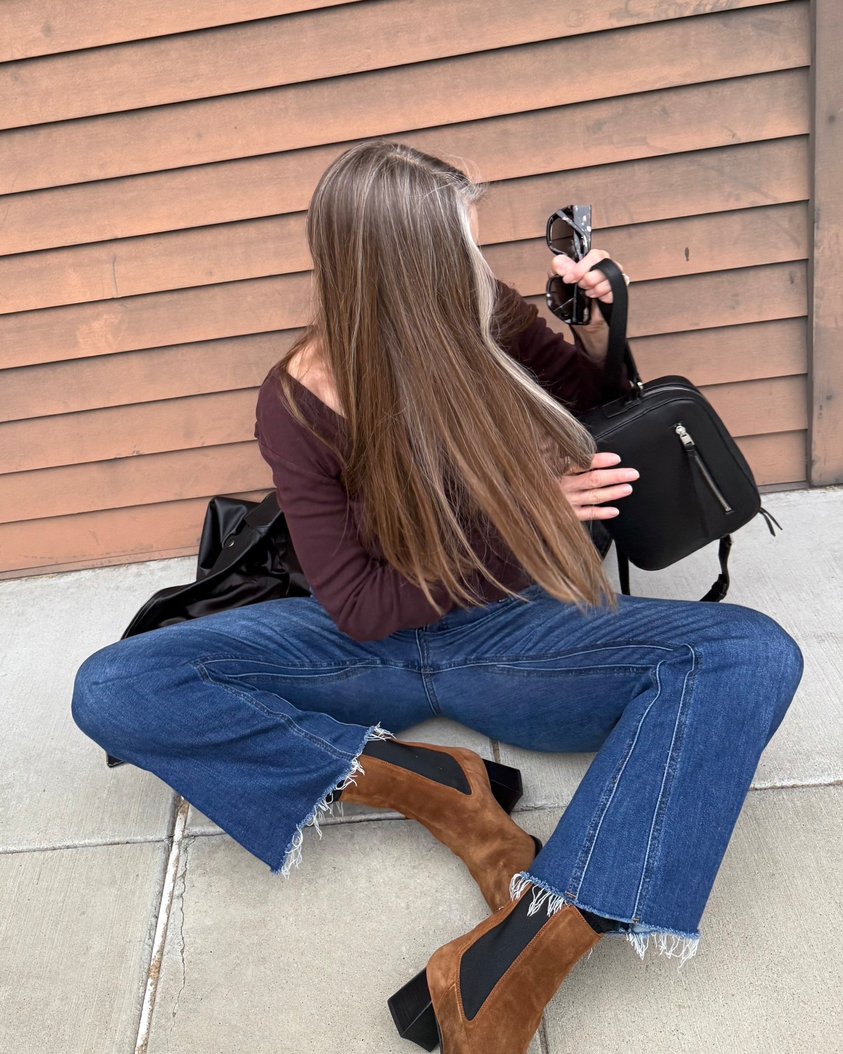 Hello, Fall. #comfortablejeans #stretchjeans #suedeboots #crossbody #leatherbag #bikerjacket #browntee #midsize #size10 #over40

#LTKMidsize #LTKSeasonal #LTKShoeCrush