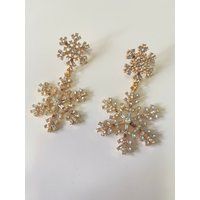 Vintage Snowflake Earrings , Santa Earrings, Let It Snow, Winter Wonderland/Christmas Chandelier Jew | Etsy (US)