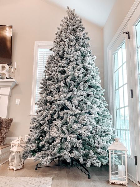 9 Ft Pre-lit Frocked Christmas Tree 🎄🎄🎄

#christmastree #frockedchristmastree #christmasdecor #whitechristmas

#LTKsalealert #LTKSeasonal #LTKHoliday
