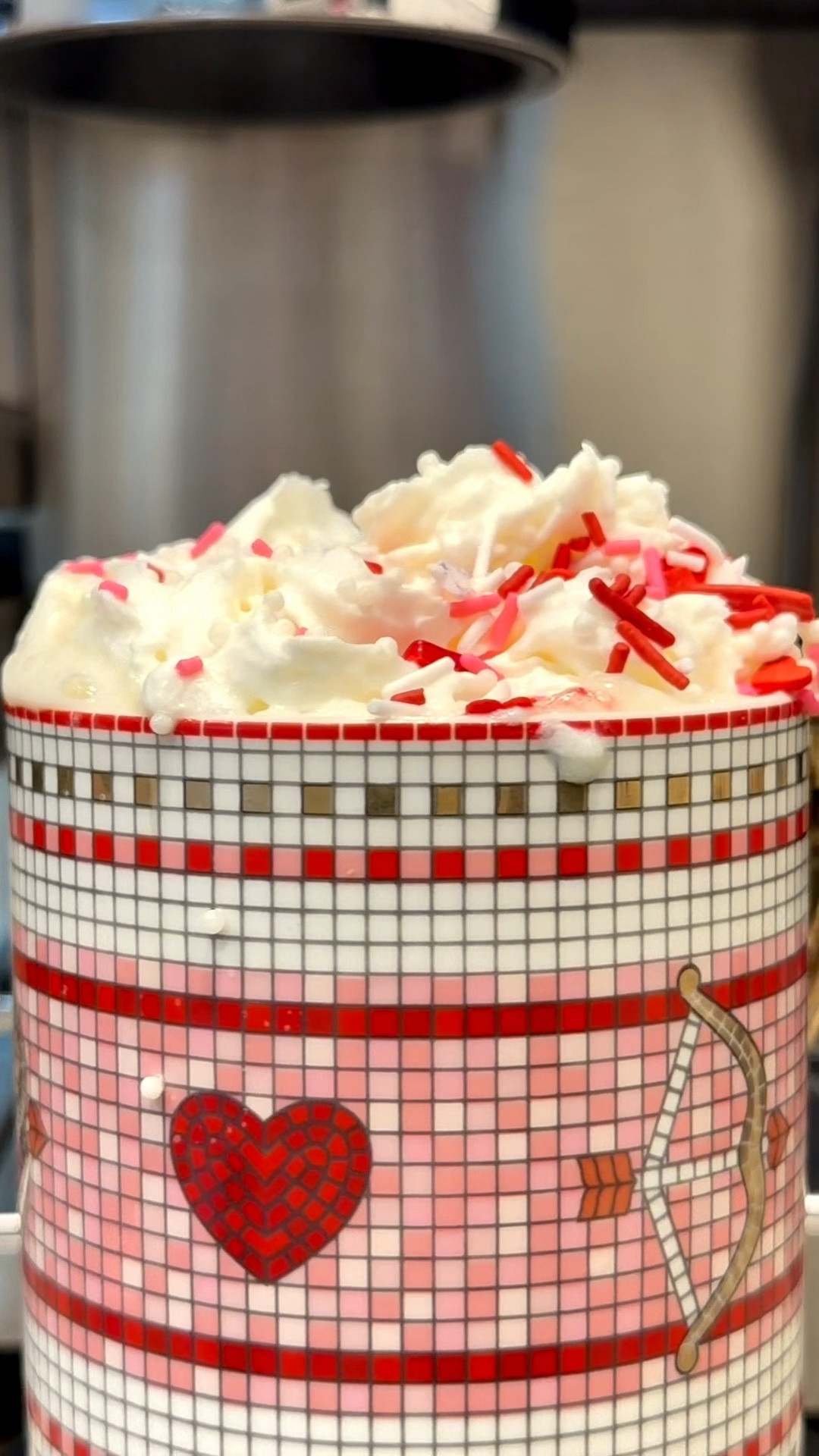 White chocolate powder officially going triple platinum in my house 🤍☕ Made a hot chocolate in the cutest mug, and the Ninja Luxe Café stays proving it’s multipurpose.


#LTKmorningroutine #LTKFindsUnder50 #LTKfoodie