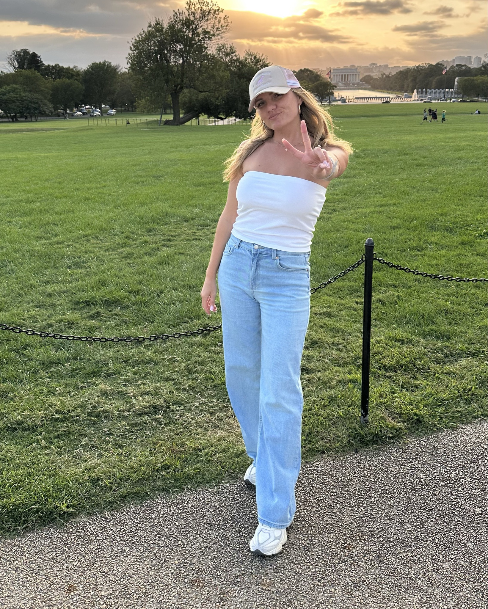 The most comfortable fall outfit and sneakers for all-day walking 

#LTKStyleTip #LTKActive #LTKTravel