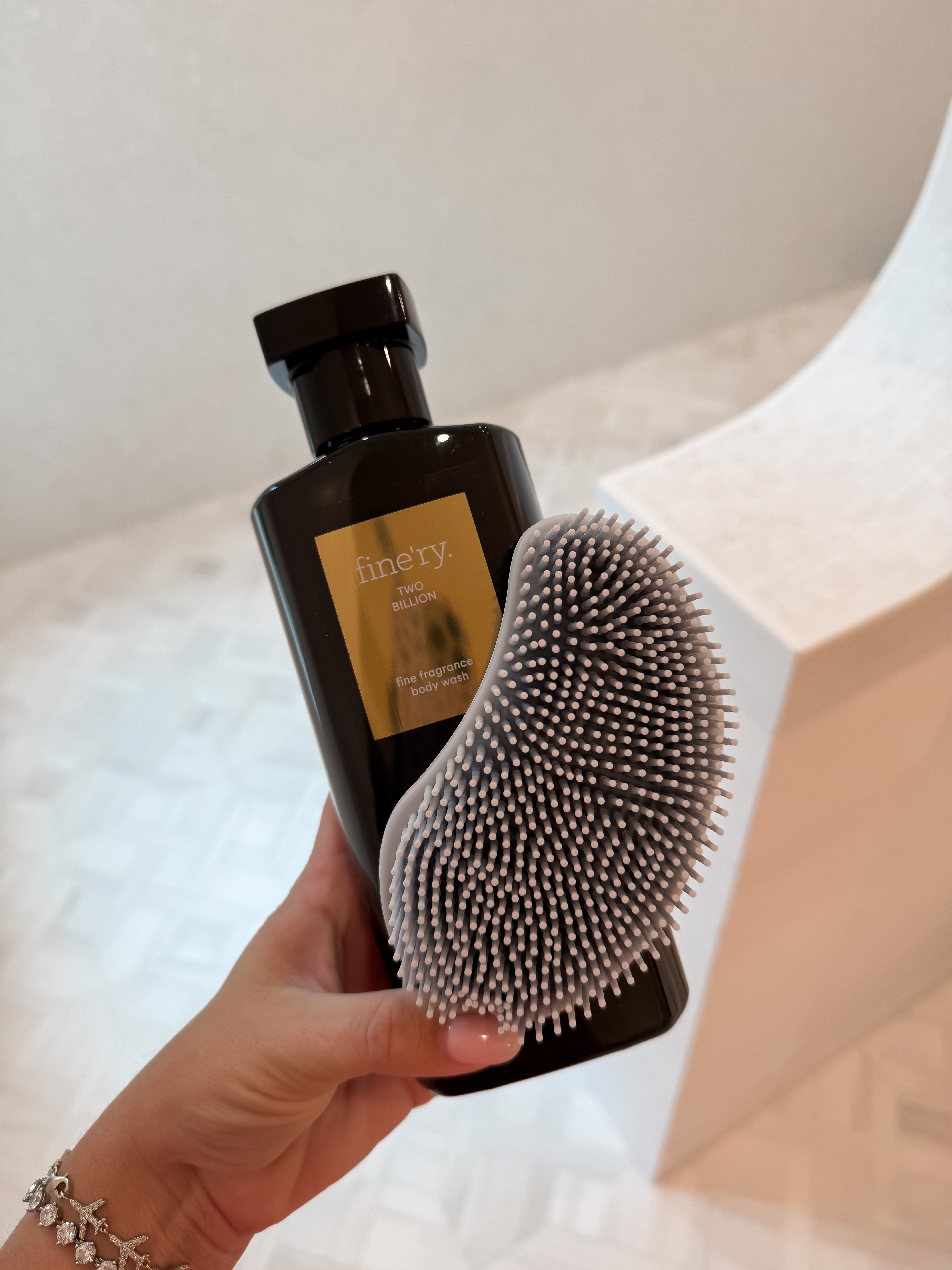 Random things around the house Shawn owns that I also love, and would make great gifts. 

 

#LTKGiftGuide #LTKHoliday #LTKFindsUnder50