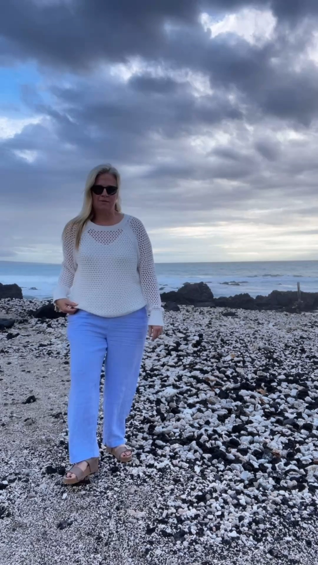  ✨Tap the bell, save and ❤️ for over 40 fashion, midlife style, midsize fashion and luxury looks for less. 

Effortless linen outfit, 12/10
Large bottoms (size up if in between sizes.)
Large sweater (size up if in between sizes.) 

👑"Helping you look good, feel good!" - Lindsey Denver

Follow my LTK @Over40andmidlife on the @shop.LTK app to view this post and get my exclusive app-only content!

#liketkit #LTKPlusSize #LTKMidsize #LTKOver40
@shop.ltk
https://liketk.it/608LC