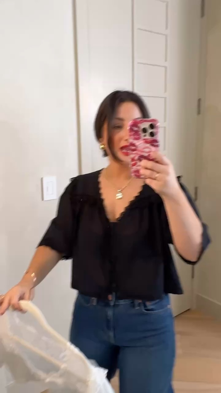 This top is perfect!!! 

Top size small
Jeans size 27 petite 

5’0” 140lbs

#LTKootd #LTKgrwm #LTKPetite