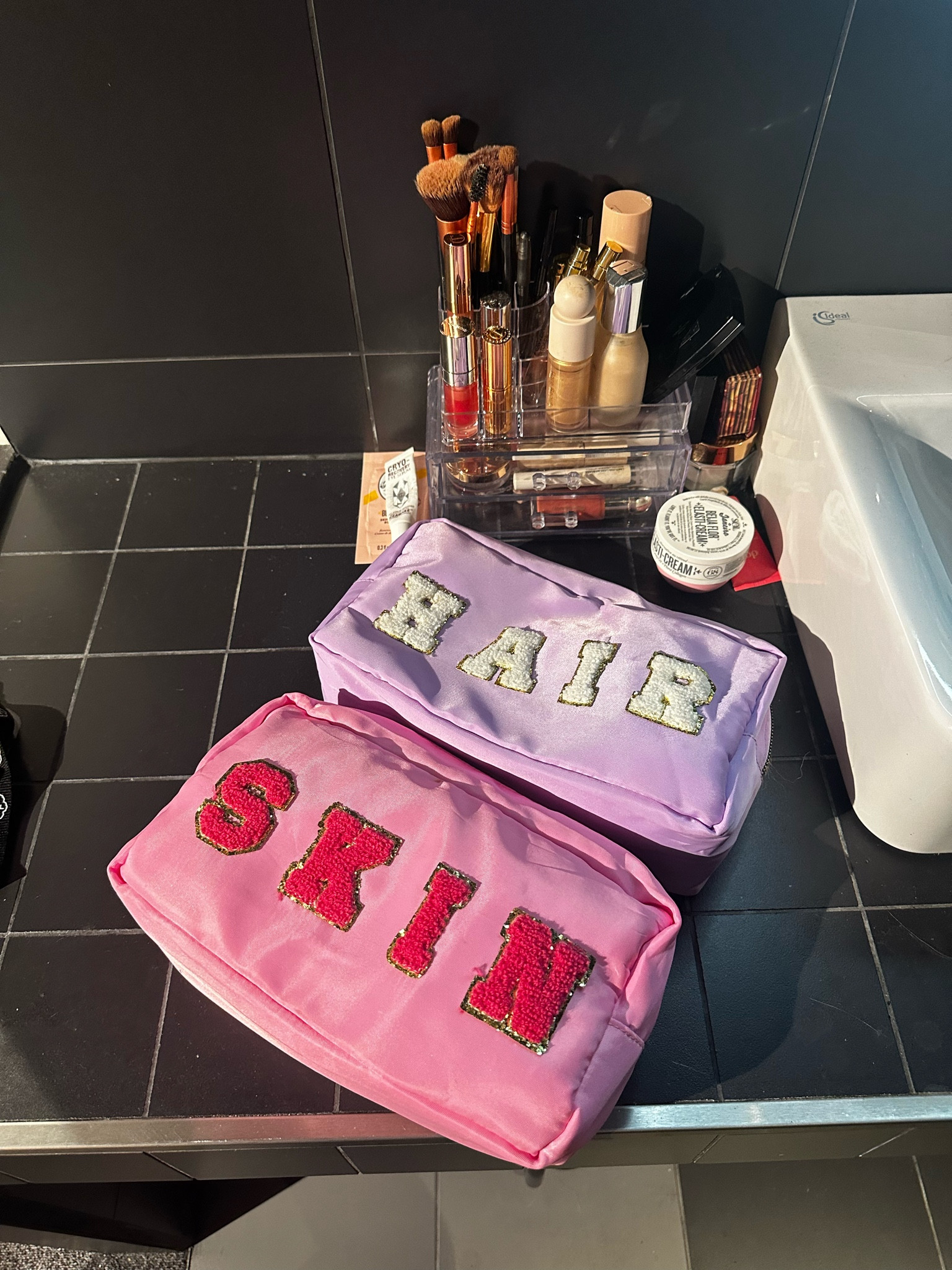 the best toiletry bags!! fit SO much!! 

#LTKfindsunder50 #LTKstyletip #LTKtravel