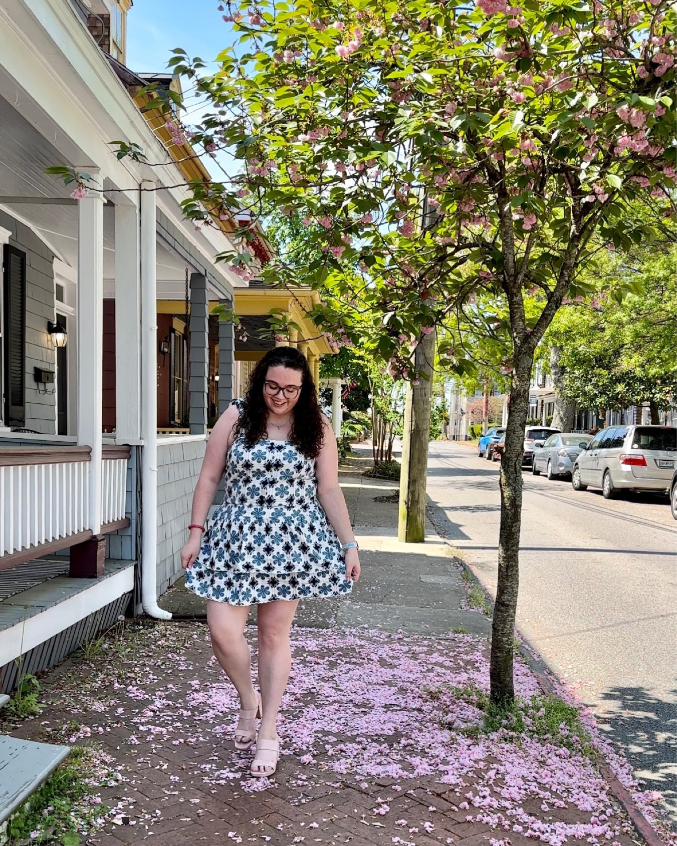 This tile print skirt and top set gives me all the Greece vibes! It’s perfect for a brunch date or strolling the town at sunset. I’m wearing a 1X in the skirt and 2X in the top but could’ve done the 1X (the band is loose around my ribs) 

#LTKGiftGuide #LTKunder50 #LTKcurves