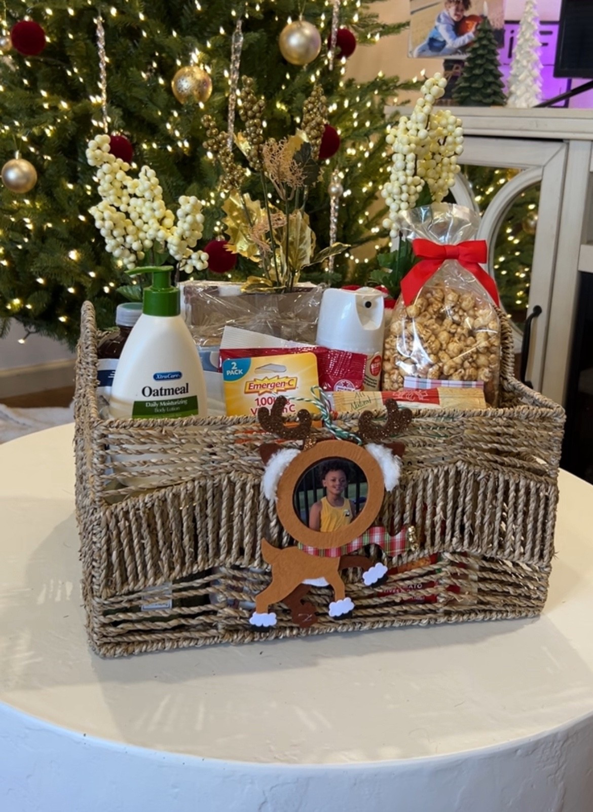 Teacher Holiday Gift Basket 

#LTKSeasonal #LTKGiftGuide #LTKHoliday