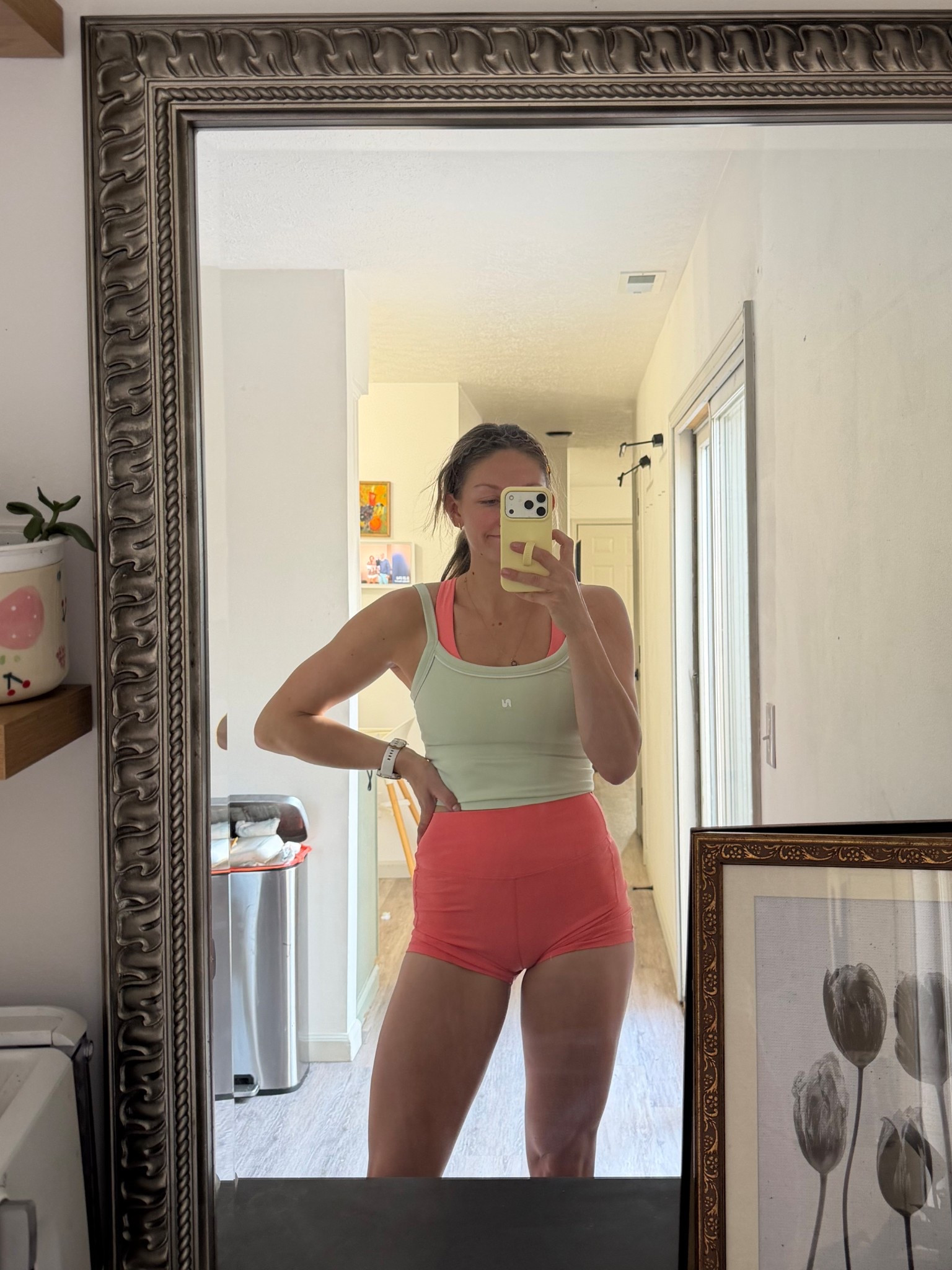 Medium in both tops!
Bottoms are born primitive but a large from pregnancy 