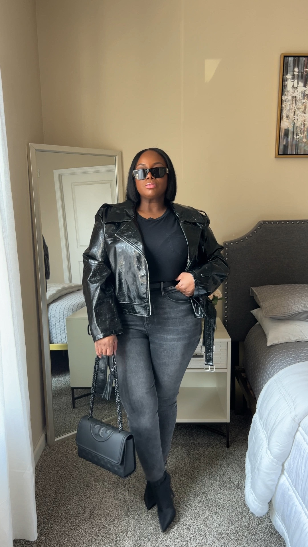 All black everything. 🖤 Leather jacket season is still a thing!!! 

#LTKmidsize