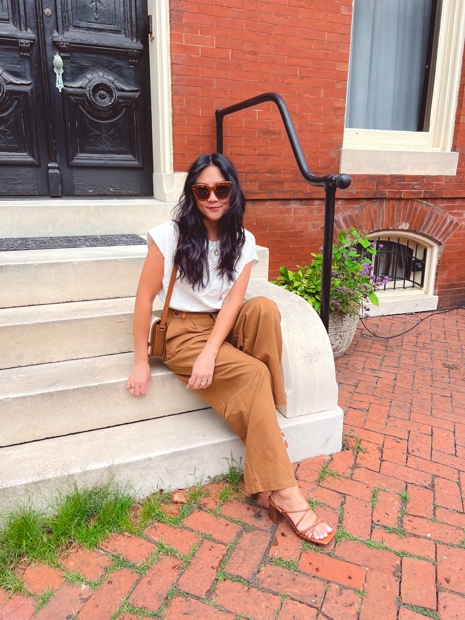 I know, I was pushing it with wearing pants today but like I said, I’m ready for cooler weather 😜 

These pants are a new acquisition and I may need to get them in the other color ways bc it’s just that good. And my top is on sale 🙌🏼 and will go with all your high waisted jeans/pants/skirts 😉 

#LTKstyletip #LTKsalealert #LTKunder100