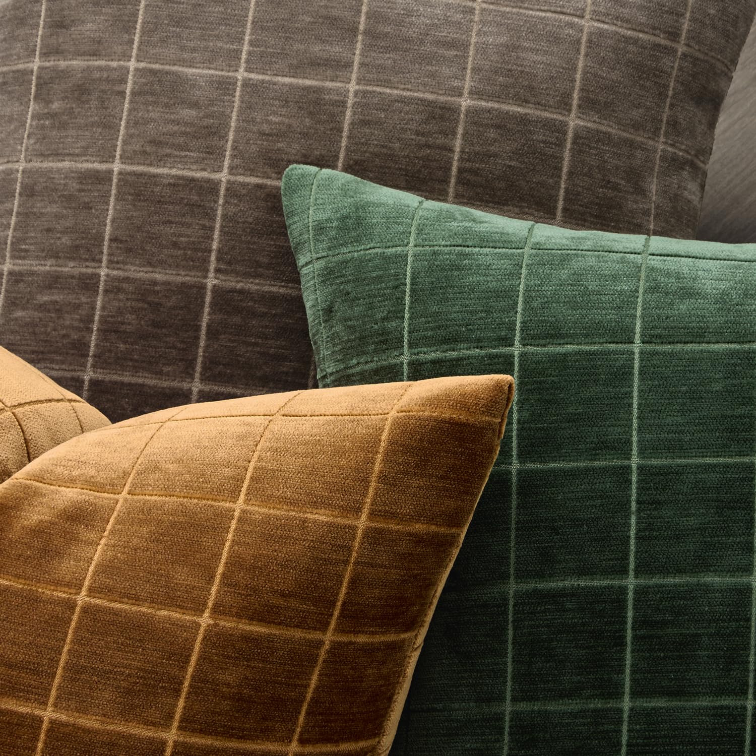 MIULEE Decorative Chenille Check Throw Pillow Covers Vintage Plaid Couch Pillows 20x20 Inch Set o... | Amazon (US)