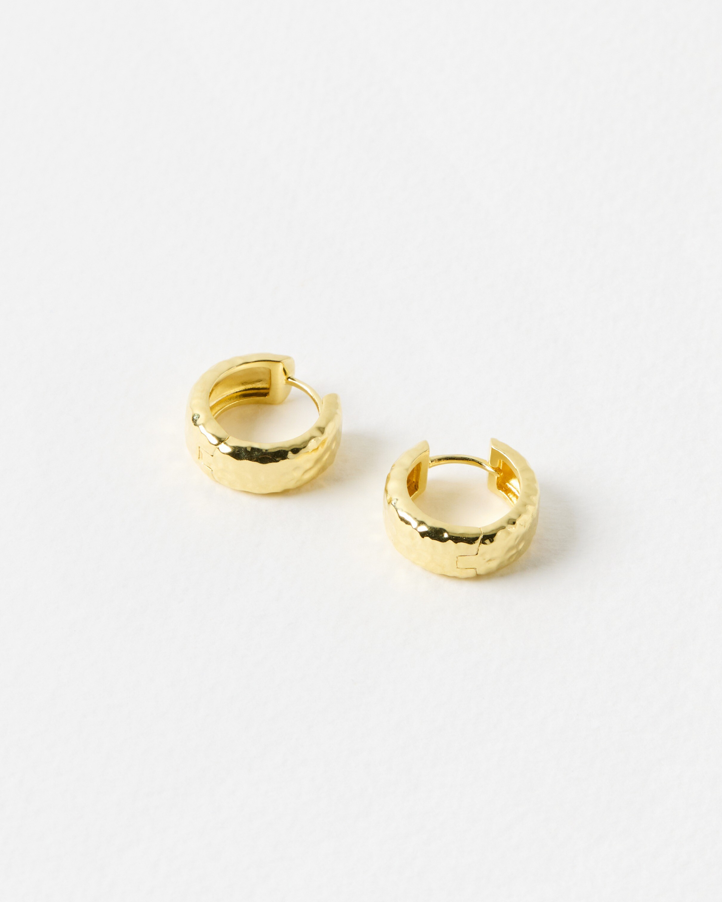 Dana Hammered Gold Plated Chunky Hoop Earrings | Oliver Bonas (Global)