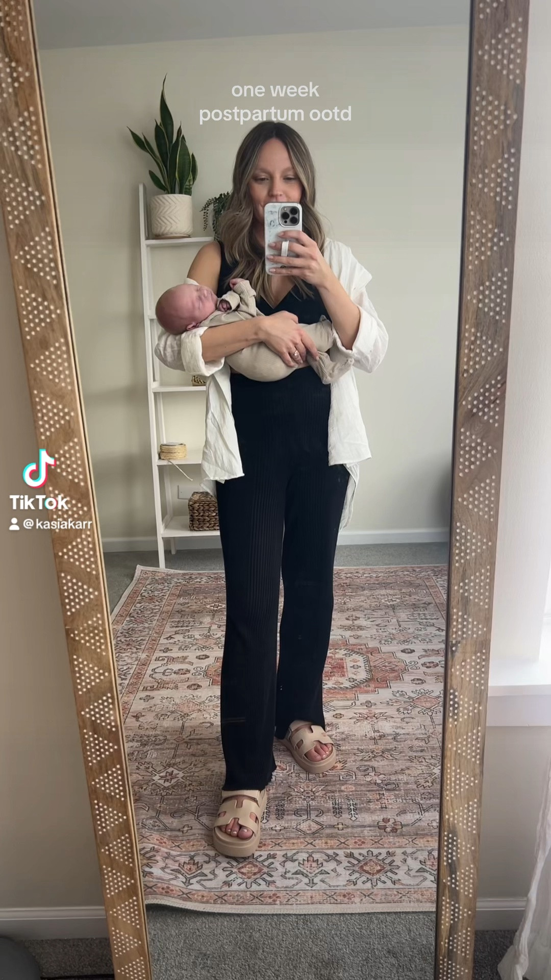 Postpartum outfit

#LTKbaby #LTKfindsunder50