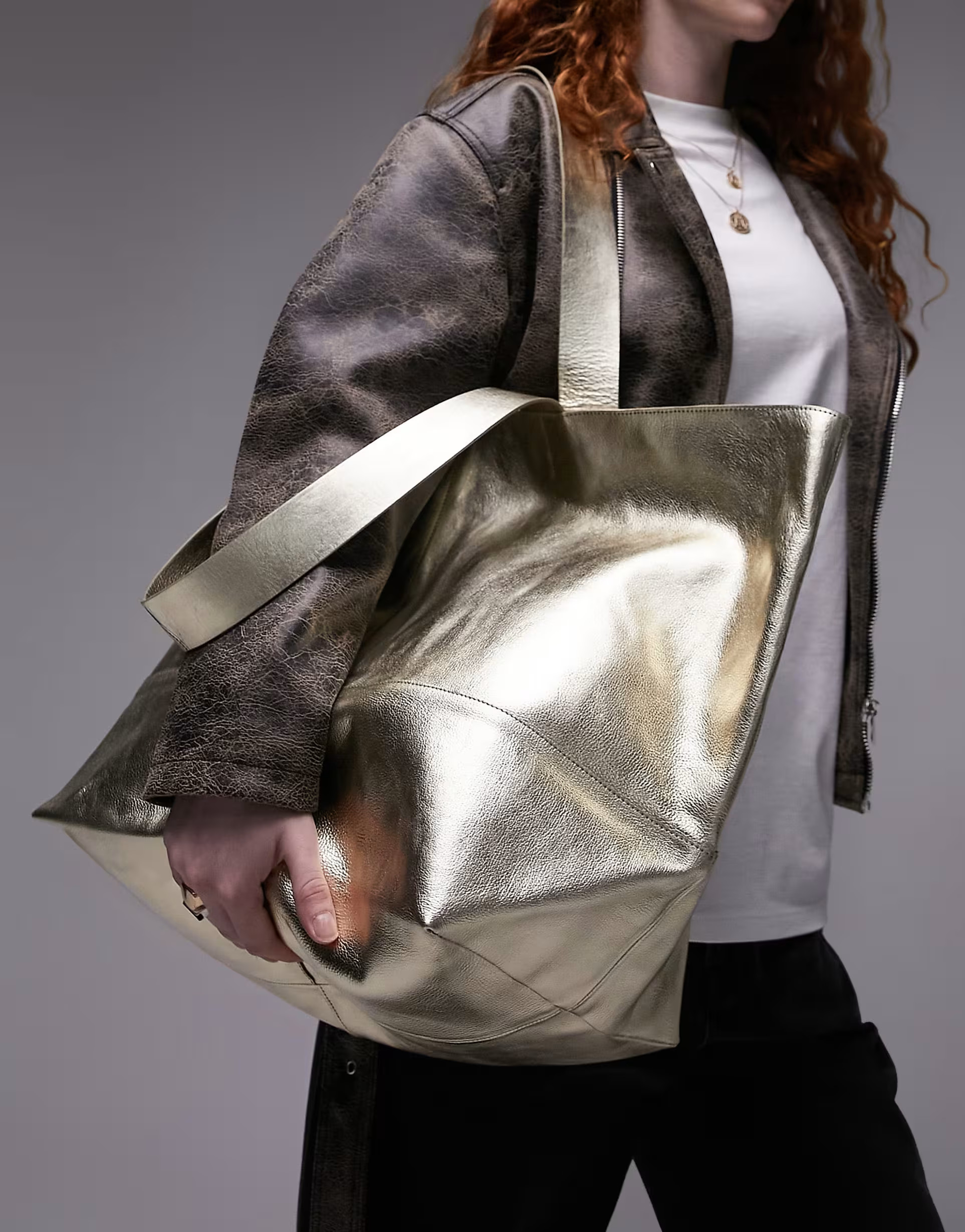Topshop Lucy leather oversized tote bag in gold | ASOS (Global)