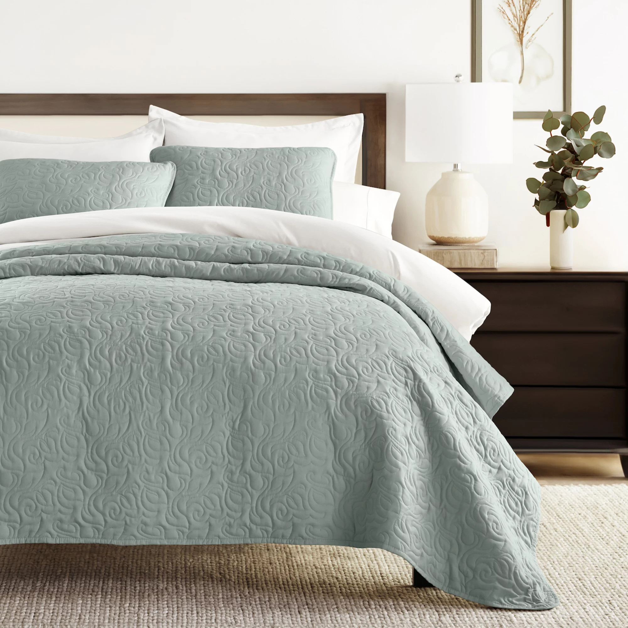 Home Collection All Season Floral Quilt Set with Shams | Kohl's