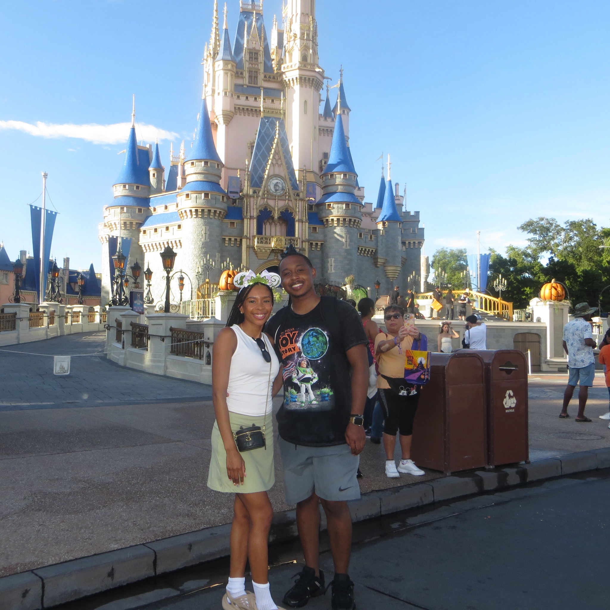 Magic Kingdom 🐭✨🏰💚                          #LTKDisney 