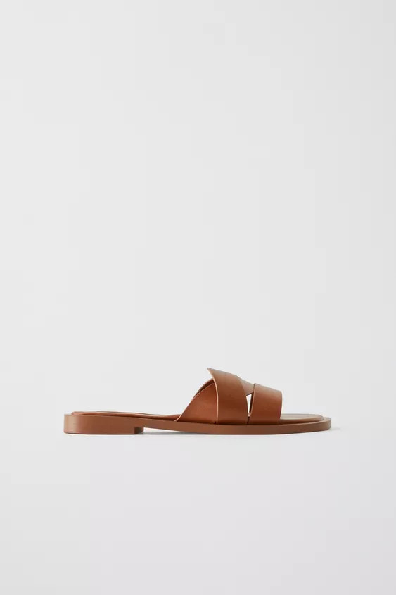 FLAT CROSSED SANDALS | Zara Canada