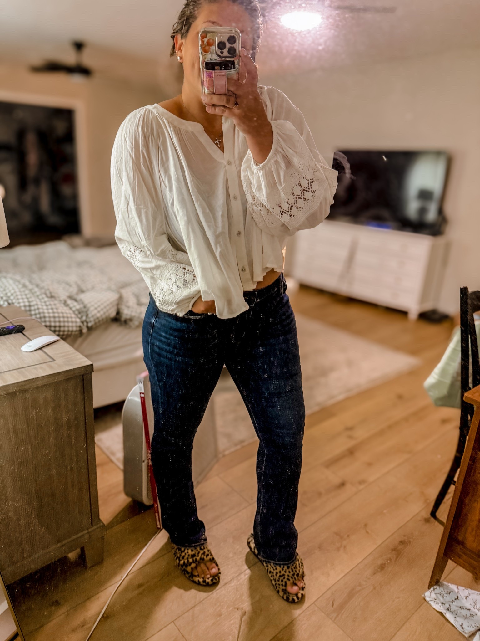 Dirty mirror but cuuuute fall outfit! #americaneagle 

#LTKFindsUnder100 #LTKSeasonal #LTKMidsize