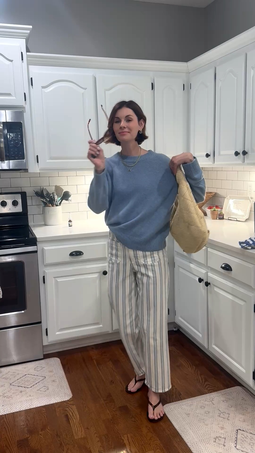 Love this outfit for a chilly spring day! These tortoise jellies are so good for summer and this bag from @solandselene carries it all while still looking chic 

Jellies are from @Anthropologie 


Mom look | spring mom outfit | viral spring look | sol and Selene bag | woven hobo bag | jelly flip flops | viral jellies | jelly sandals | quince cashmere | millenial mom style | millennial mom fashion 

#LTKgrwm #LTKootd #LTKSeasonal