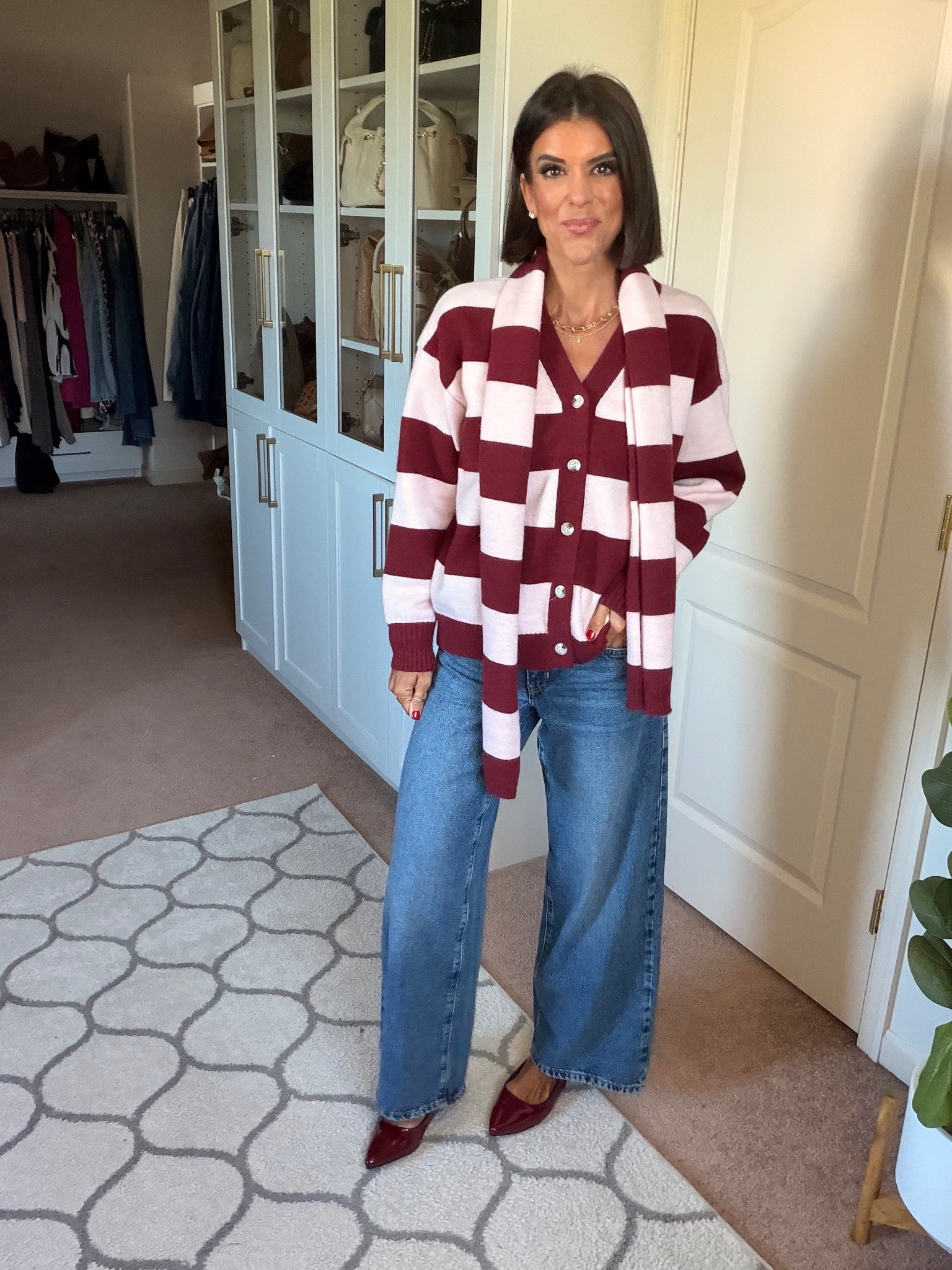 Size small in sweater size 25 in jeans

#LTKdayinmylife #LTKgrwm #LTKmomlife