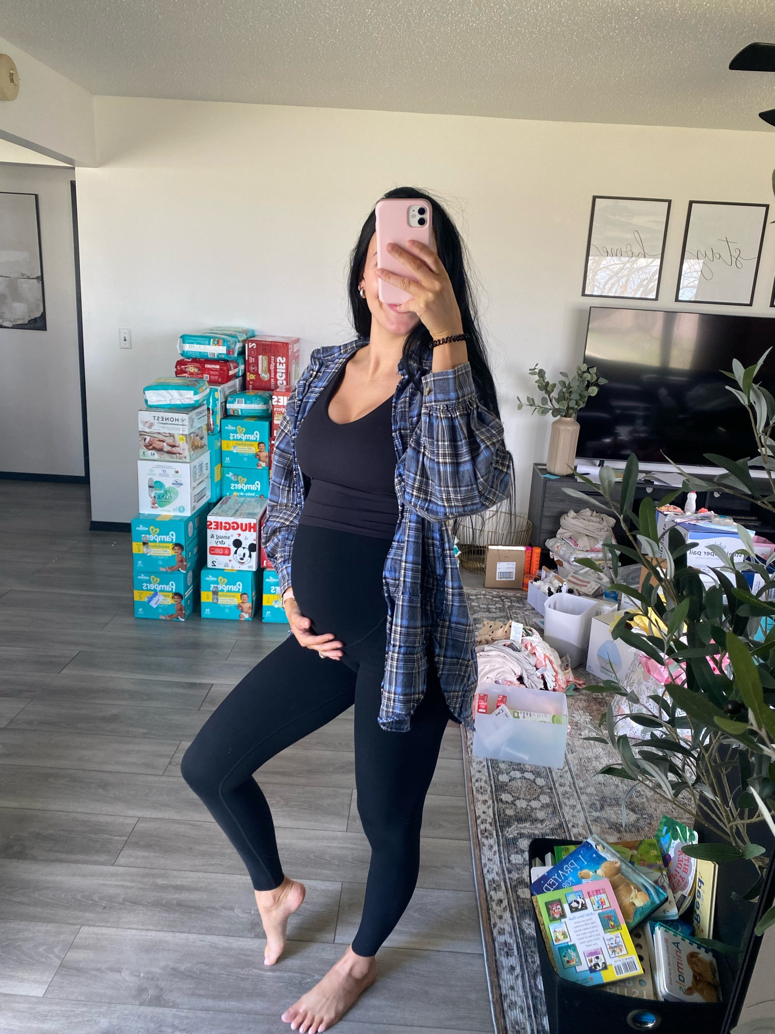 A go to maternity fit:) best maternity leggings; worth every penny! Stay TTS! #bumpfits #bumpstyle

#LTKbump #LTKxTarget #LTKstyletip