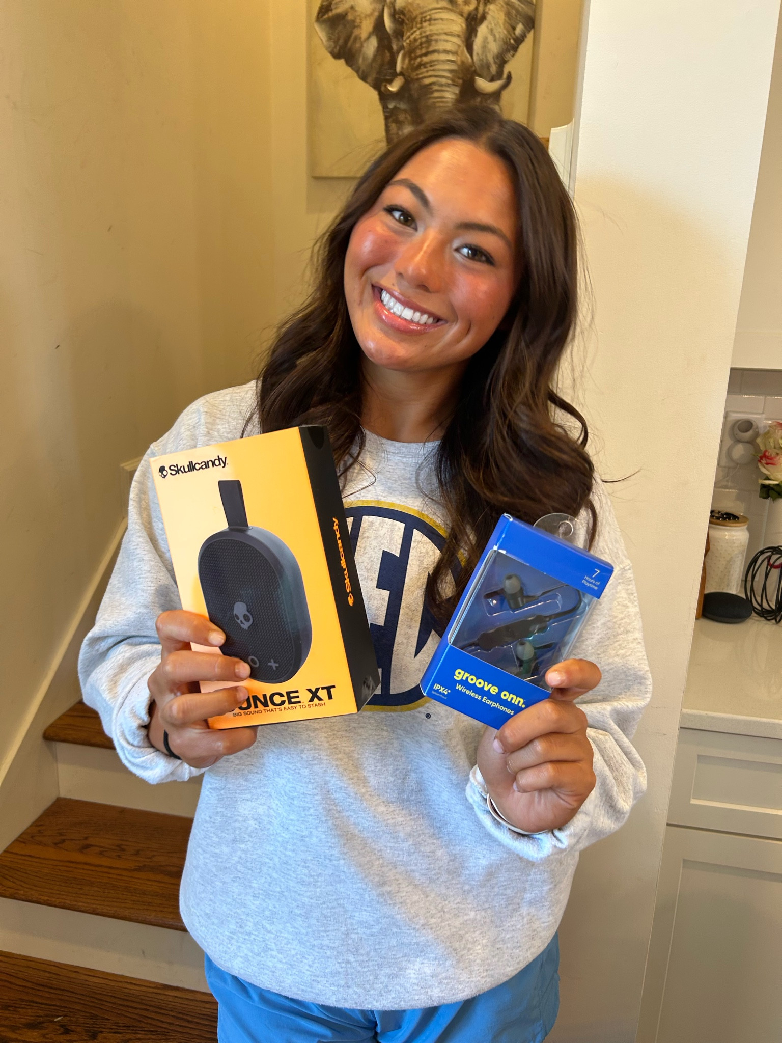 dance to the beat of your own speaker/ headphones w/ @walmart #walmartpartner #walmartbacktocollege #IYWYK
