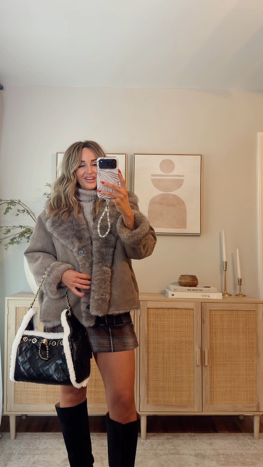40% off with LEANN40 if expired use code LEANN35 this coat is STUNNING!!! looks + feels so luxe + is reversible. i’m in a size S (has a relaxed fit) fall outfits @VICI

#LTKootd