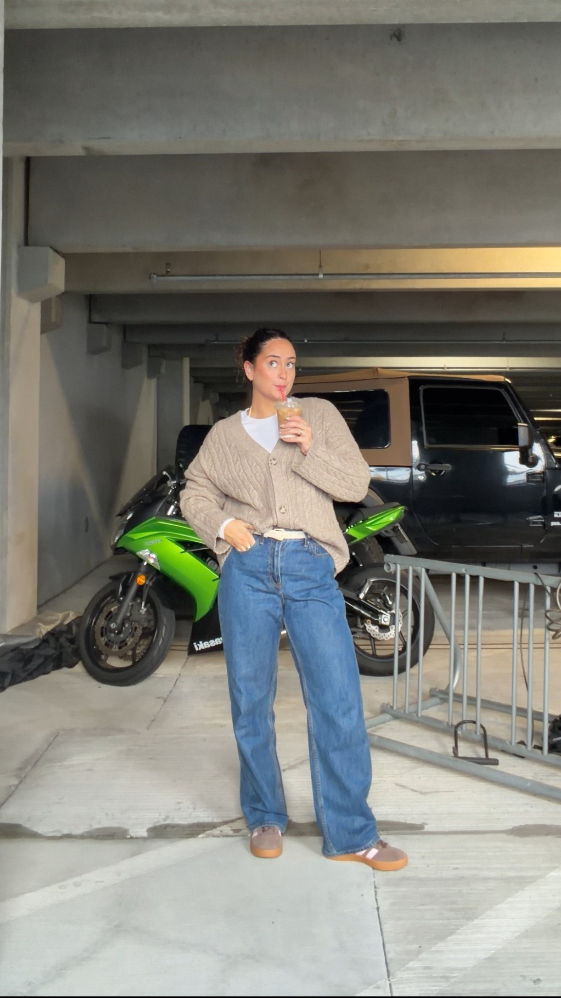 Casual corporate ootd 