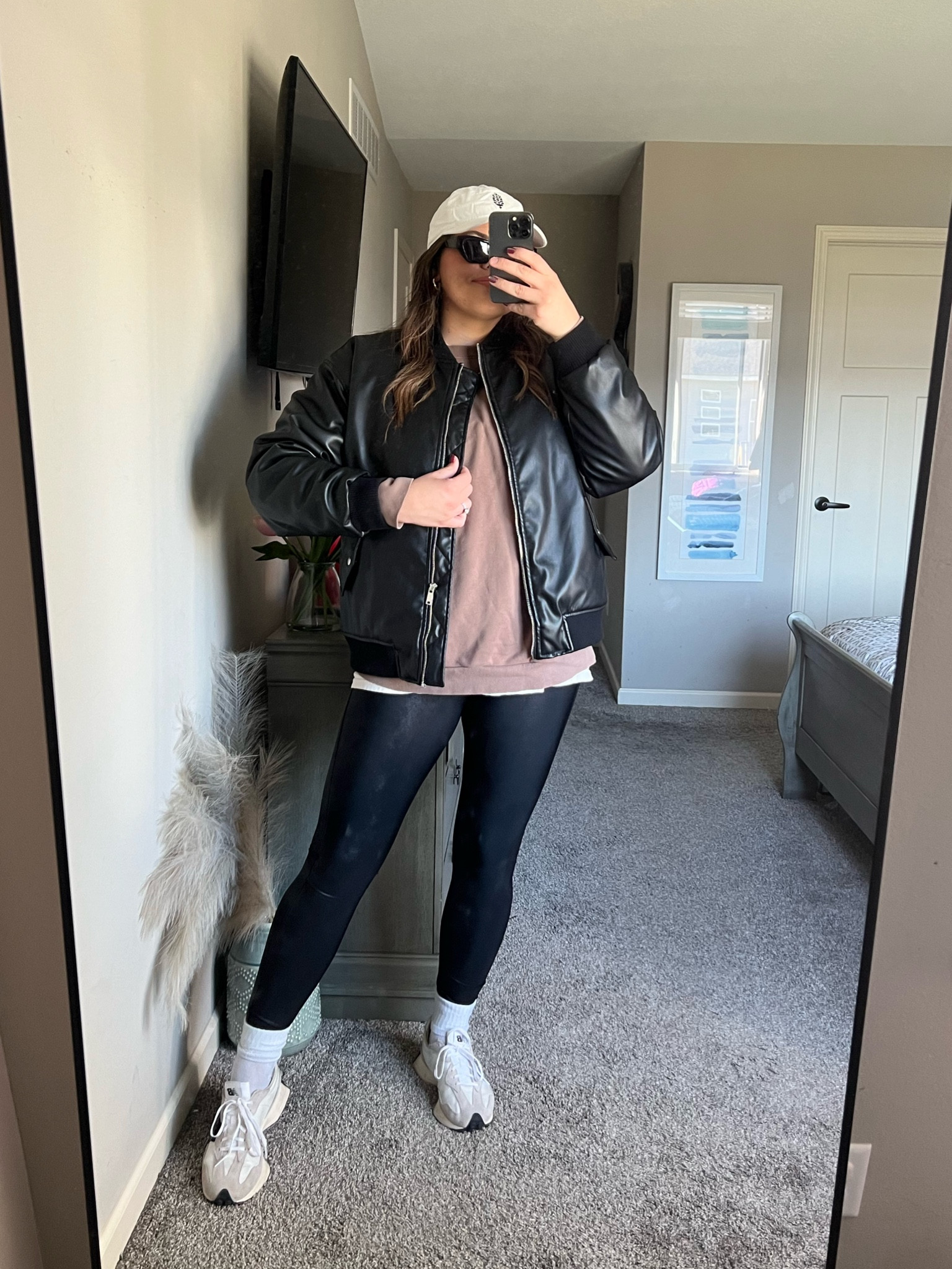 How to be Cute + Comfy vs. Frumpy + Dumpy: Part 4!!! 👇🏼👇🏼

Let’s be honest, one of the most important things about your outfit is how comfortable it is. There are a few simple things you can do to elevate your outfit so it can still be comfy, especially in leggings, but look intentional and highlight all the best parts of your body!!

When you feel like your outfit is too plain, always at a layer, and if you feel like that isn’t doing enough, add another! You can always take them off later but you can’t add them on once you’re out of the house!

And when you’re layering, think about the different lengths of your hems, where your hemline hits draws lines and creates proportions on your body. Lines hitting at different lengths create balance, while lines all hitting at the same spot create bulk! 

Let me know if this was helpful! More elevated leggings outfits coming this week!! 

Save this post to refer back to when you’re stuck on what to wear! 🖤✨

If you want to grab any of the pieces I’m wearing, head to my profile and click the link. Click shop my looks and it will take you to my LTK shop where you can shop every item I’m wearing! 

#Midsize #Size12 #Size14  Holiday outfits, sweater dress, winter outfits, holiday party, elevated leggings outfit, leggings outfit 2023, leggings outfit 2024, midsize winter outfit, Amazon outfit

#LTKmidsize #LTKSeasonal #LTKfindsunder50