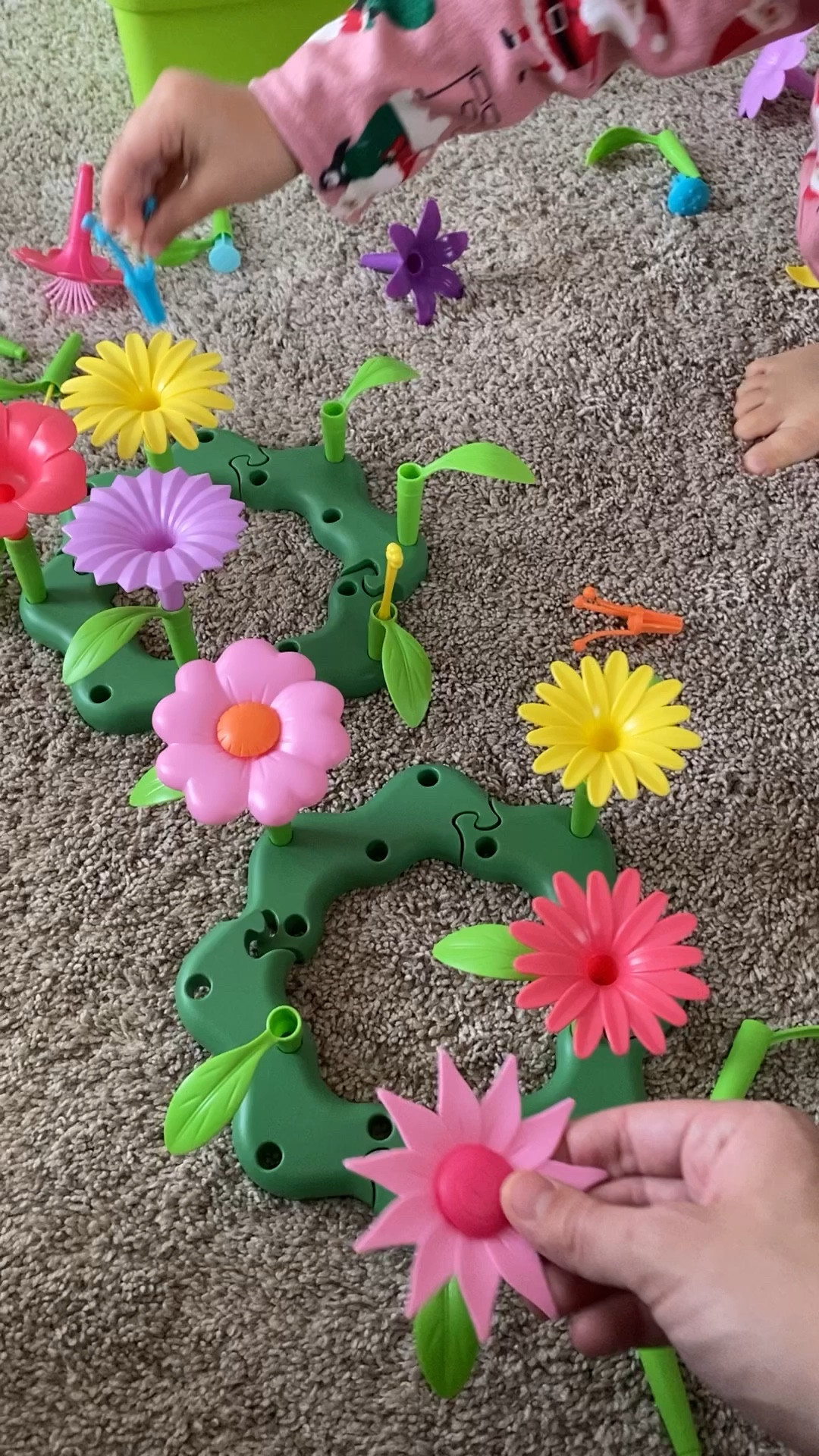 Flower Garden Building Toy perfect for toddlers and big kids alike. Would be a great addition to Easter Baskets or just a fun, colorful building activity to use year-round

#LTKkids #LTKFind #LTKfamily