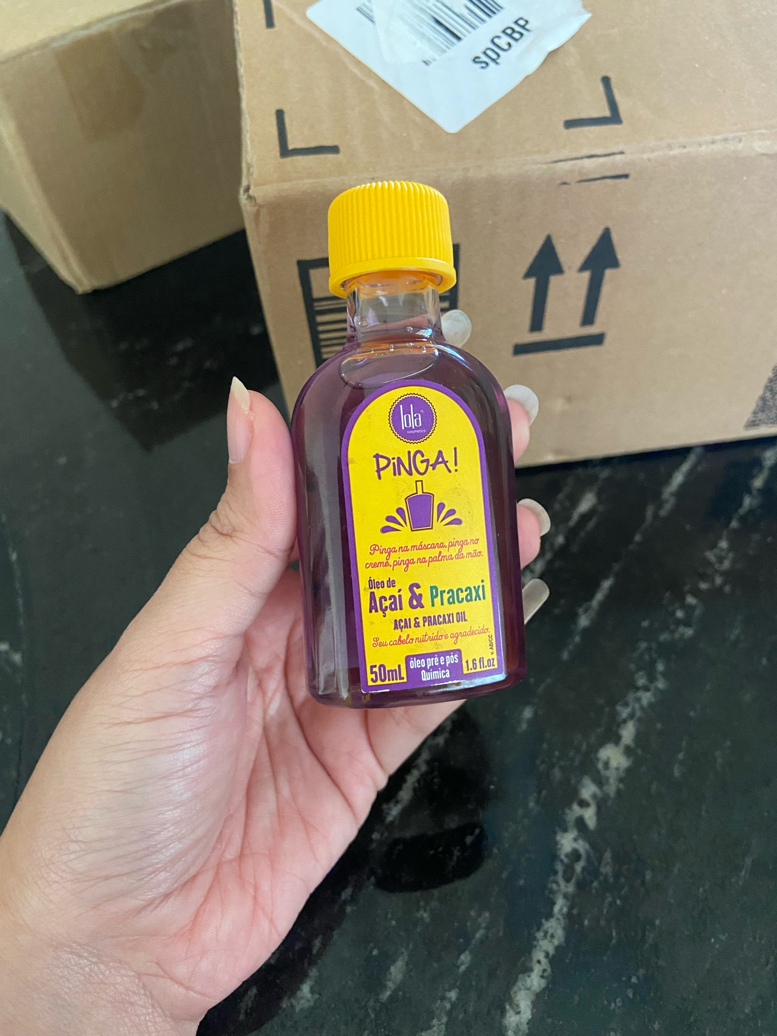 Óleo reparador de pontas pinga! Açaí e Pracaxi. Óleo pré e pós química. Paguei na oferta uns 17, aproveita que na Amazon está em oferta de novo.. 

#LTKbrasil #LTKFind #LTKbeauty