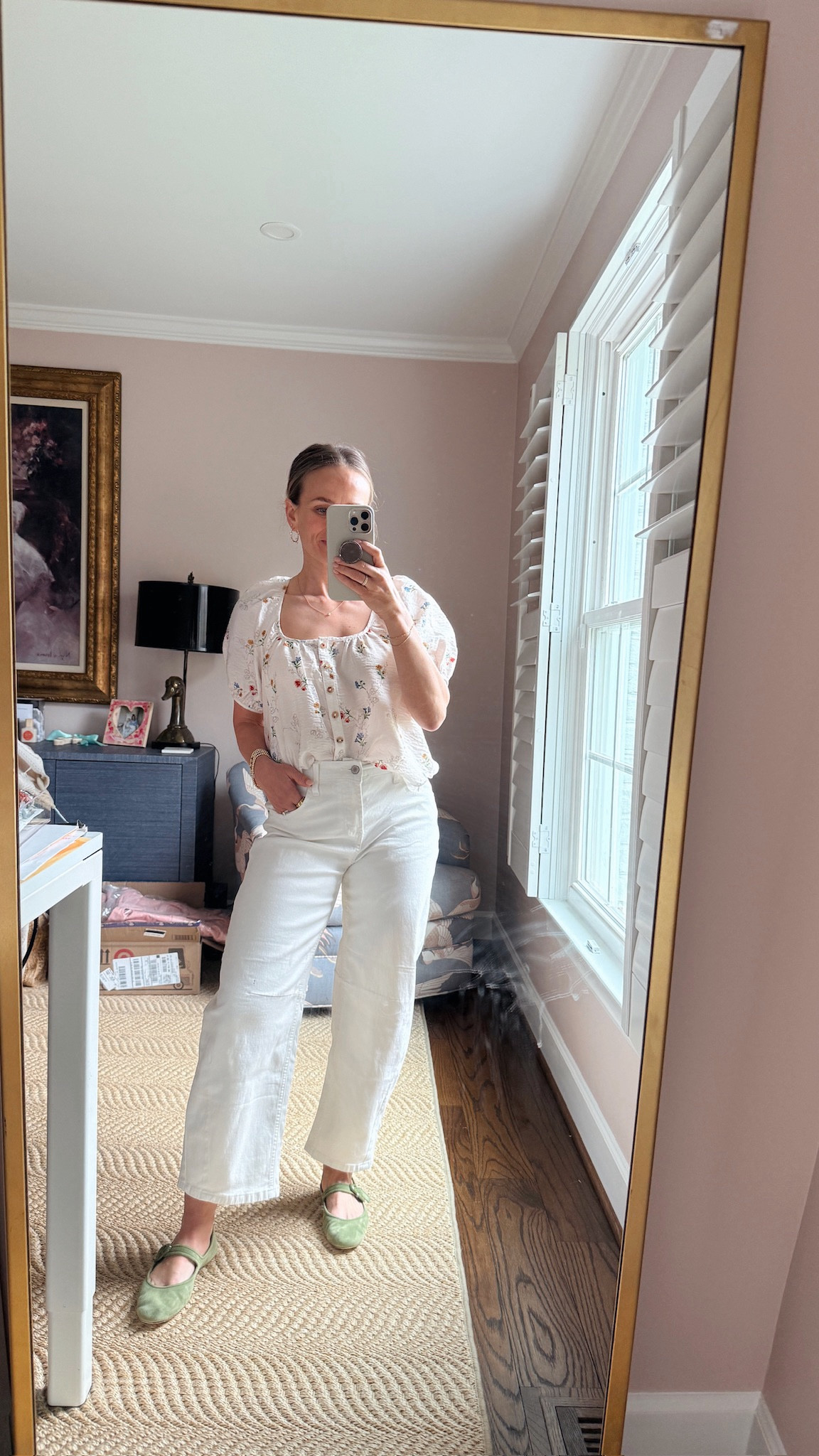 Size 4 in these white barrel jeans from AMAZON! Such a great find. They have a little stretch too. I’m 5’1” for reference. 


#LTKSeasonal #LTKFindsUnder50