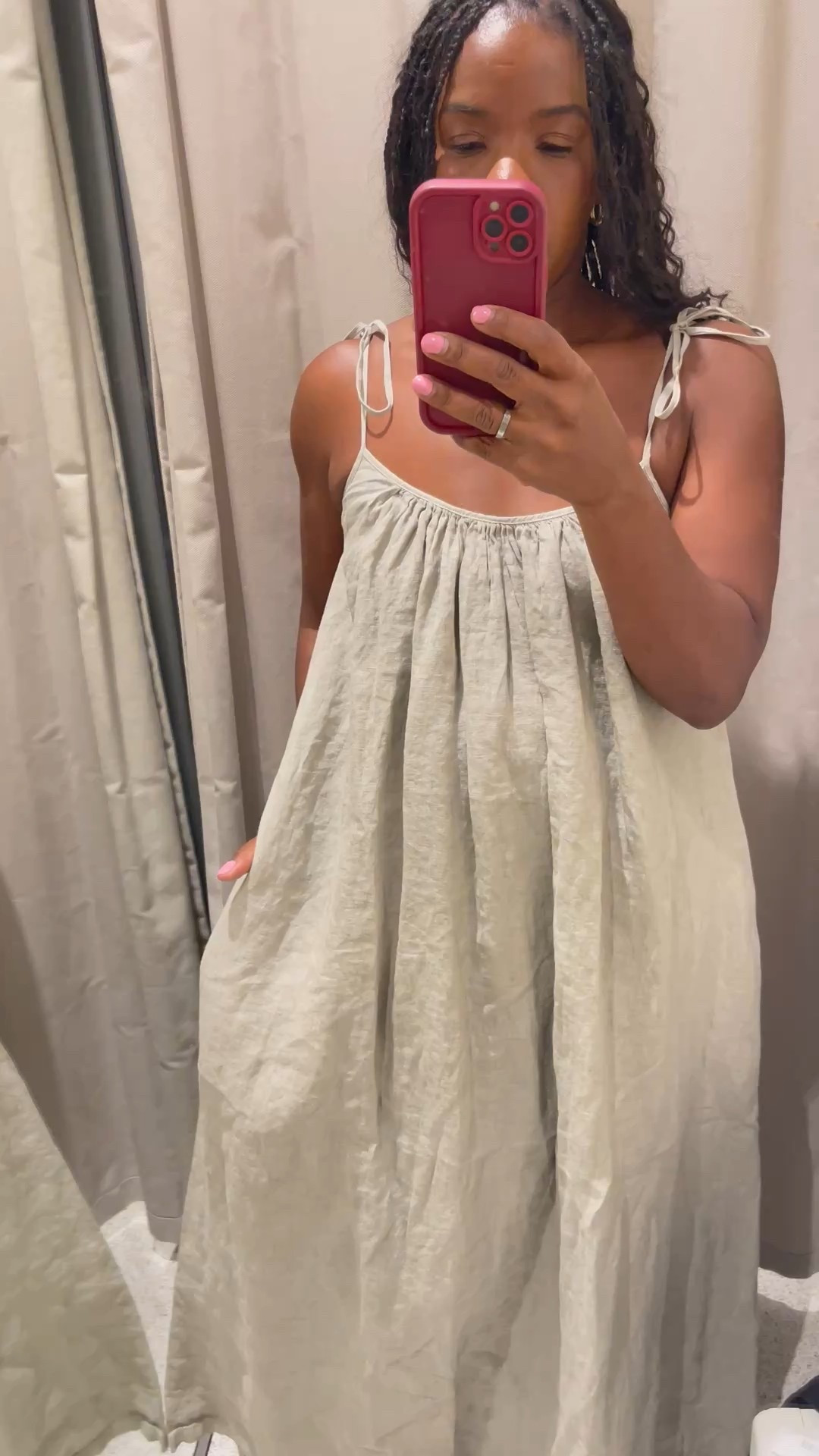 I saw this dress online and absolutely loved it. But sadly it wasn’t for me. Too much fabric and I’m in an XS. The back of it was so good tho. And love that it’s linen. I’m 5”3 and it was the perfect length as well. 

6/12/2025
Zara dress, linen dress 

#LTKStyleTip #LTKSummerEdit #LTKSeasonal
