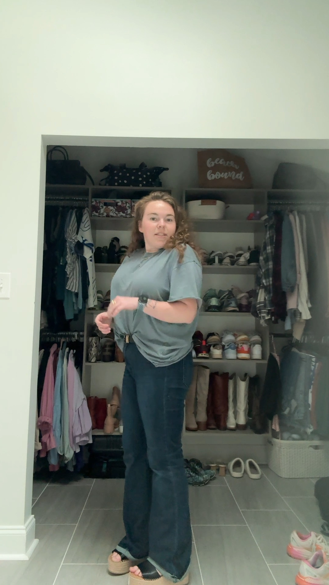 Very casual OOTD! 

Jeans // Size 31
Top // Size Medium


#LTKstyletip #LTKmidsize #LTKVideo