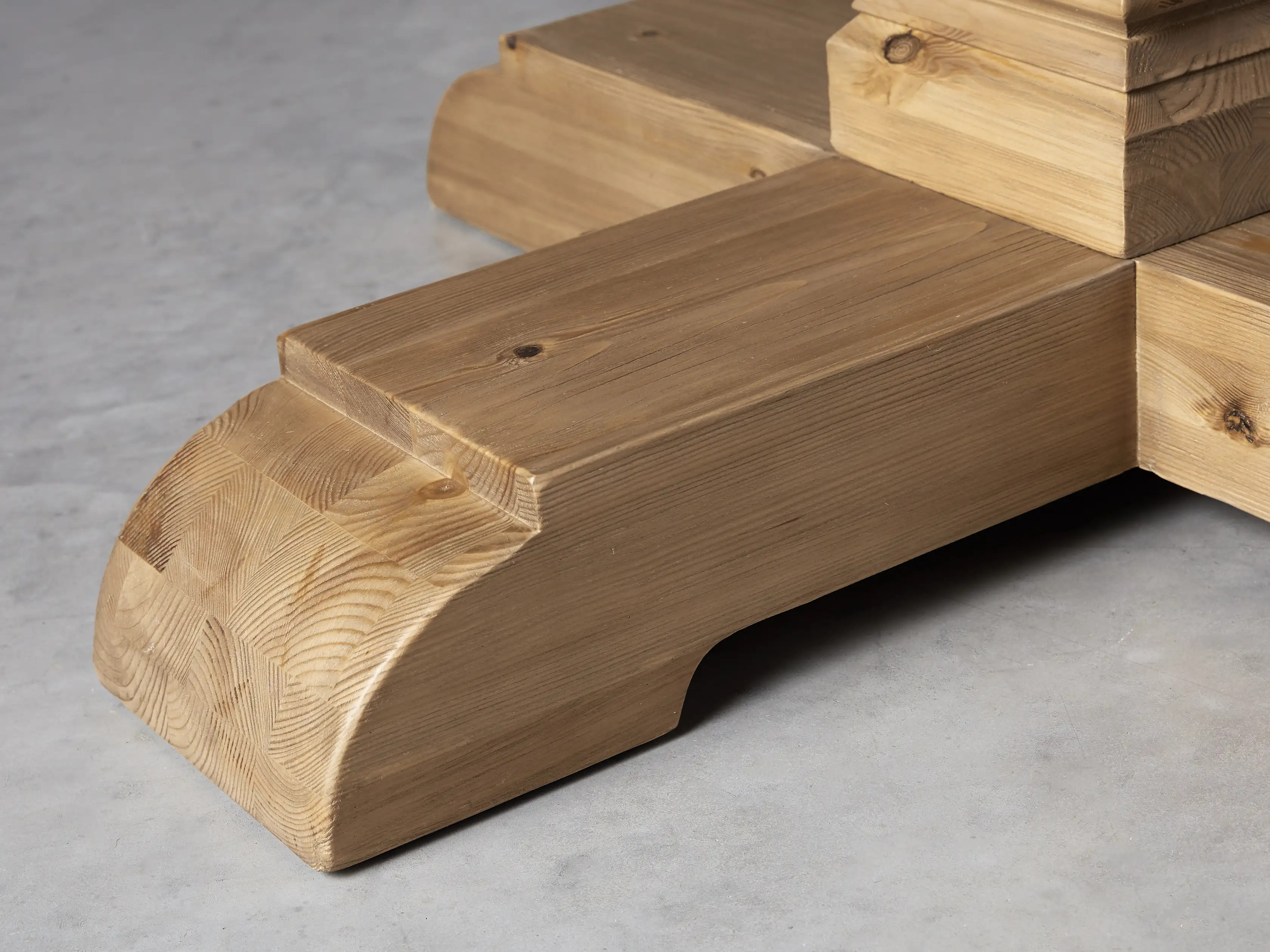 Kensington Round Dining Table | Arhaus