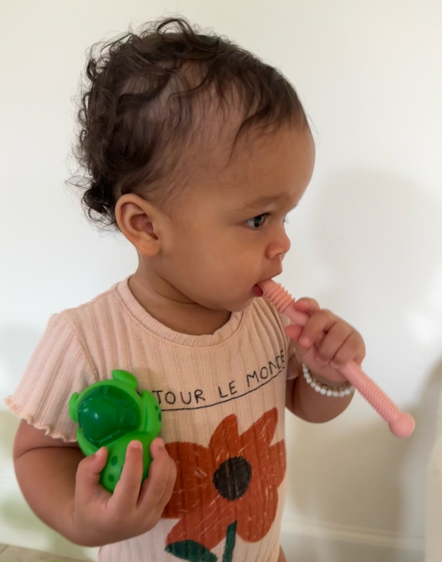 baby teething hack 🌸 best teether out there for hard to reach spots aka the molarsss🙃

#LTKbump #LTKbaby