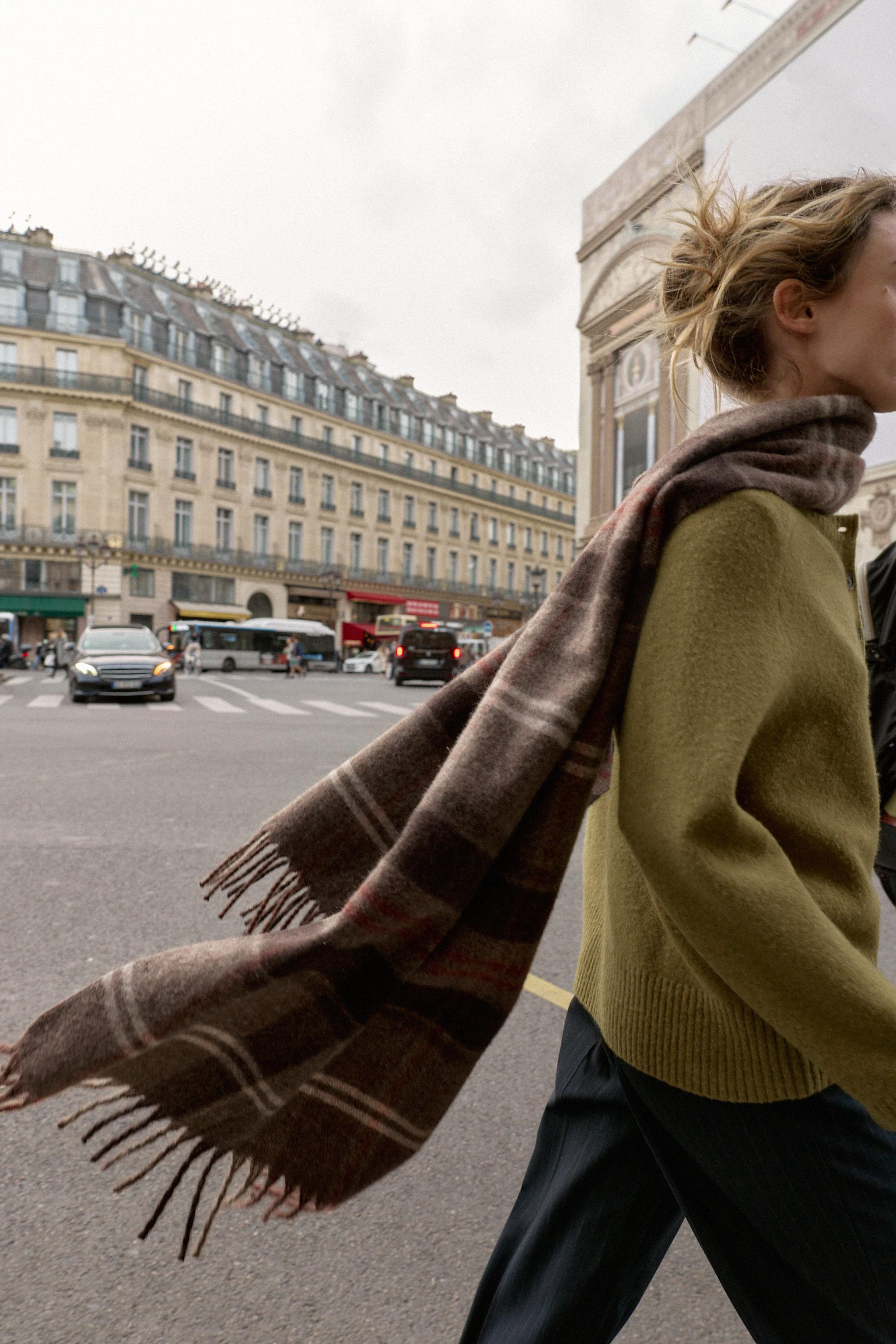 CHECK SCARF WITH FRINGE | Zara UK