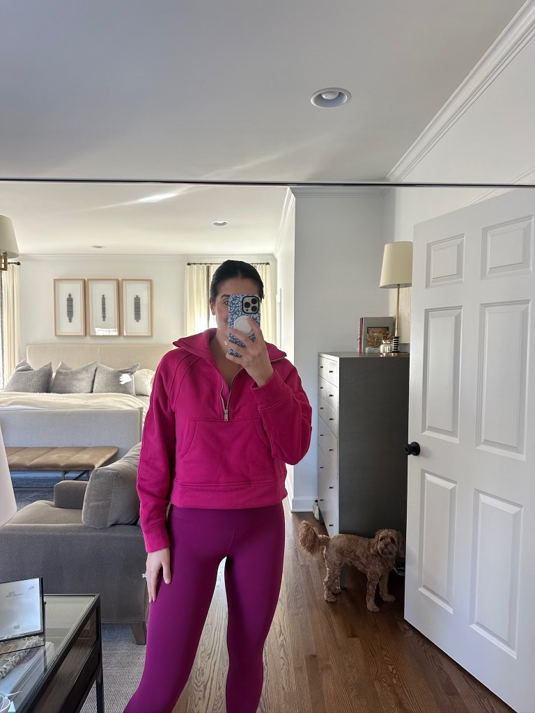 Amazon activewear under $50👏🏼🍒 TTS M

Amazon activewear, Amazon athleisure, half zip, crewneck, affordable activewear, valentines athleisure, a Southern Drawl, Grace White

#LTKFitness #LTKActive #LTKFindsUnder50