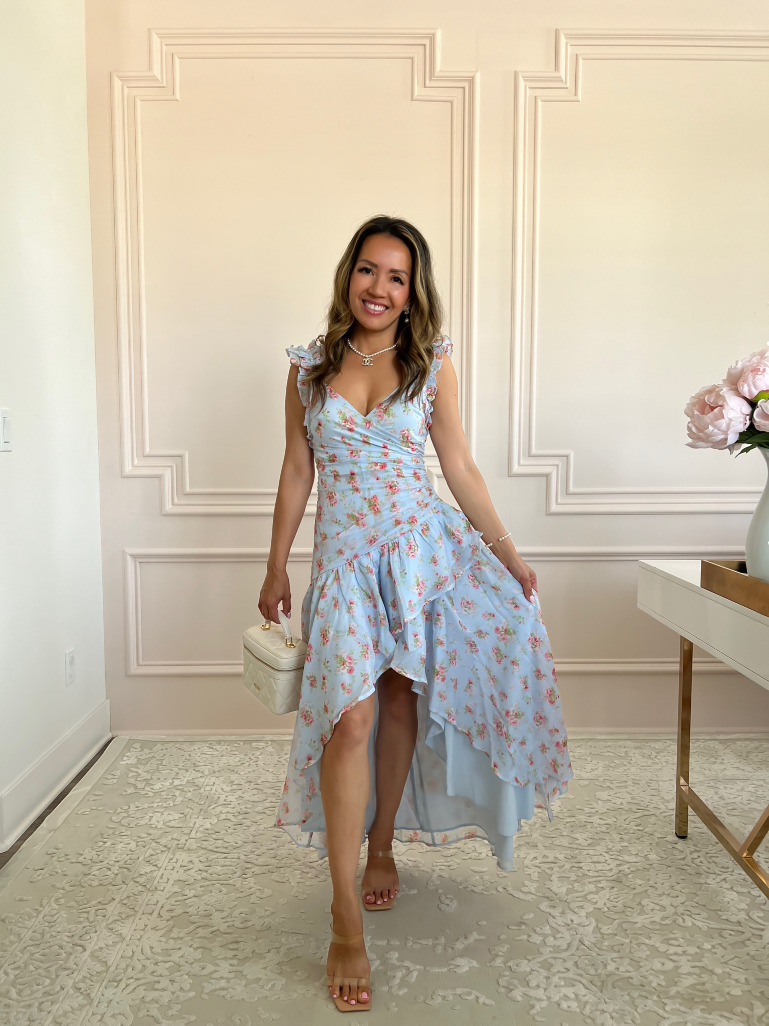 This hi-low dress is soooooo amazing! I love it so much that I have it in two prints. Wearing size XXS petite

Currently on sale for under $100

#LTKFindsUnder100 #LTKWedding #LTKSaleAlert