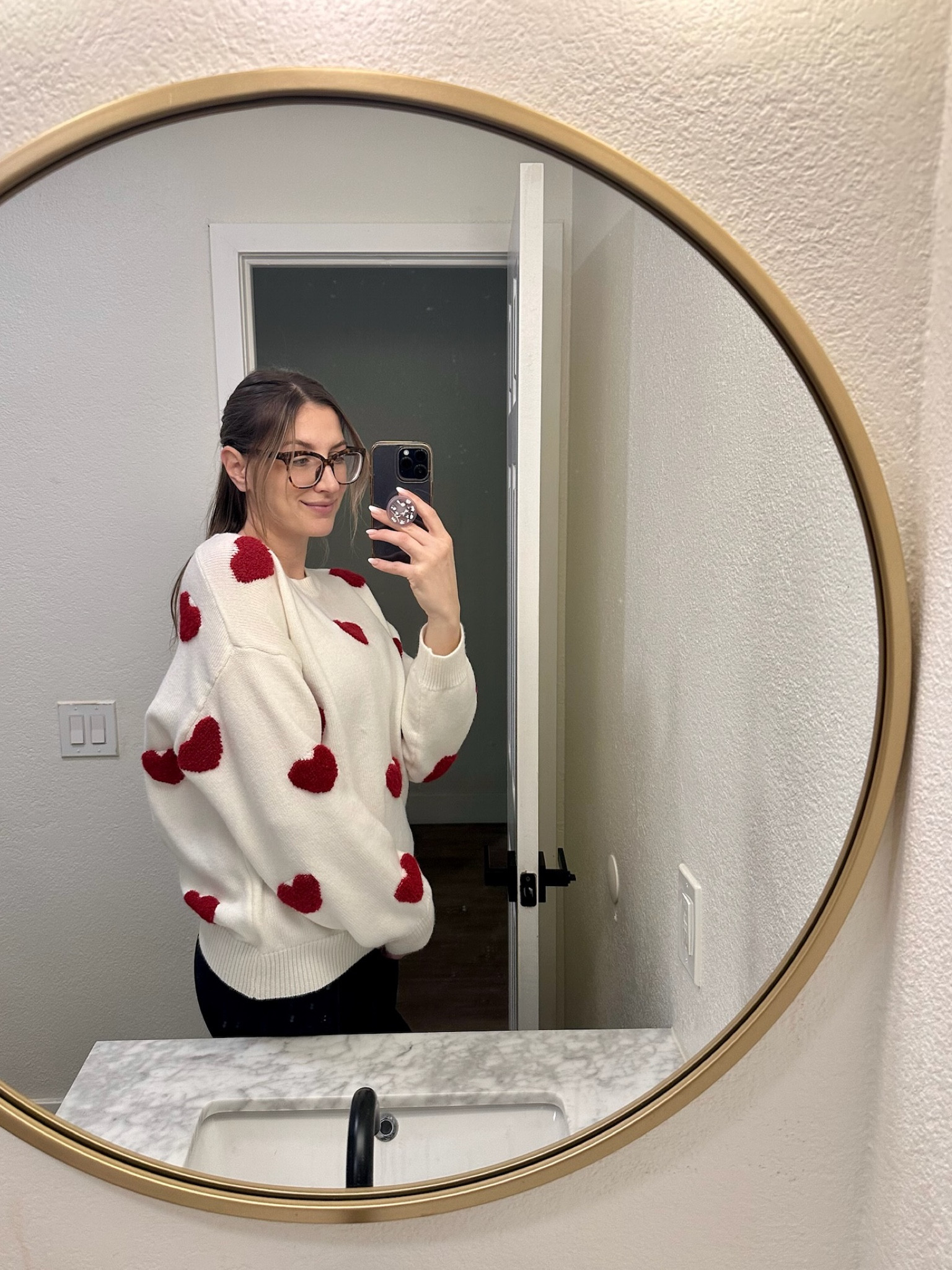 The cutest sweaters for Valentine’s Day! 💌 