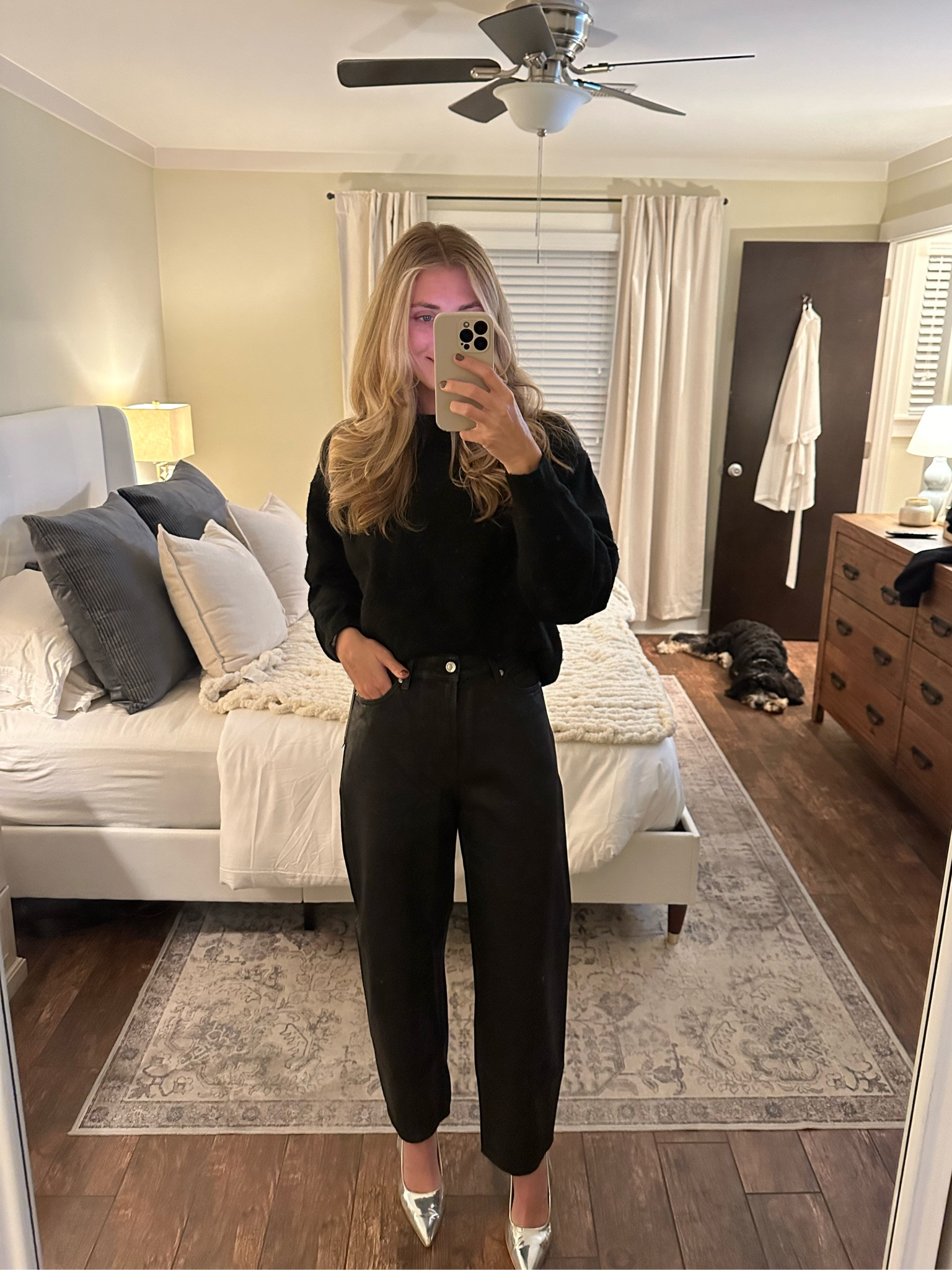 Fall OOTD! H&M has the best jeans right now including these barrel waxed jeans (10+ colors)



#LTKFindsUnder50 #LTKStyleTip #LTKHoliday