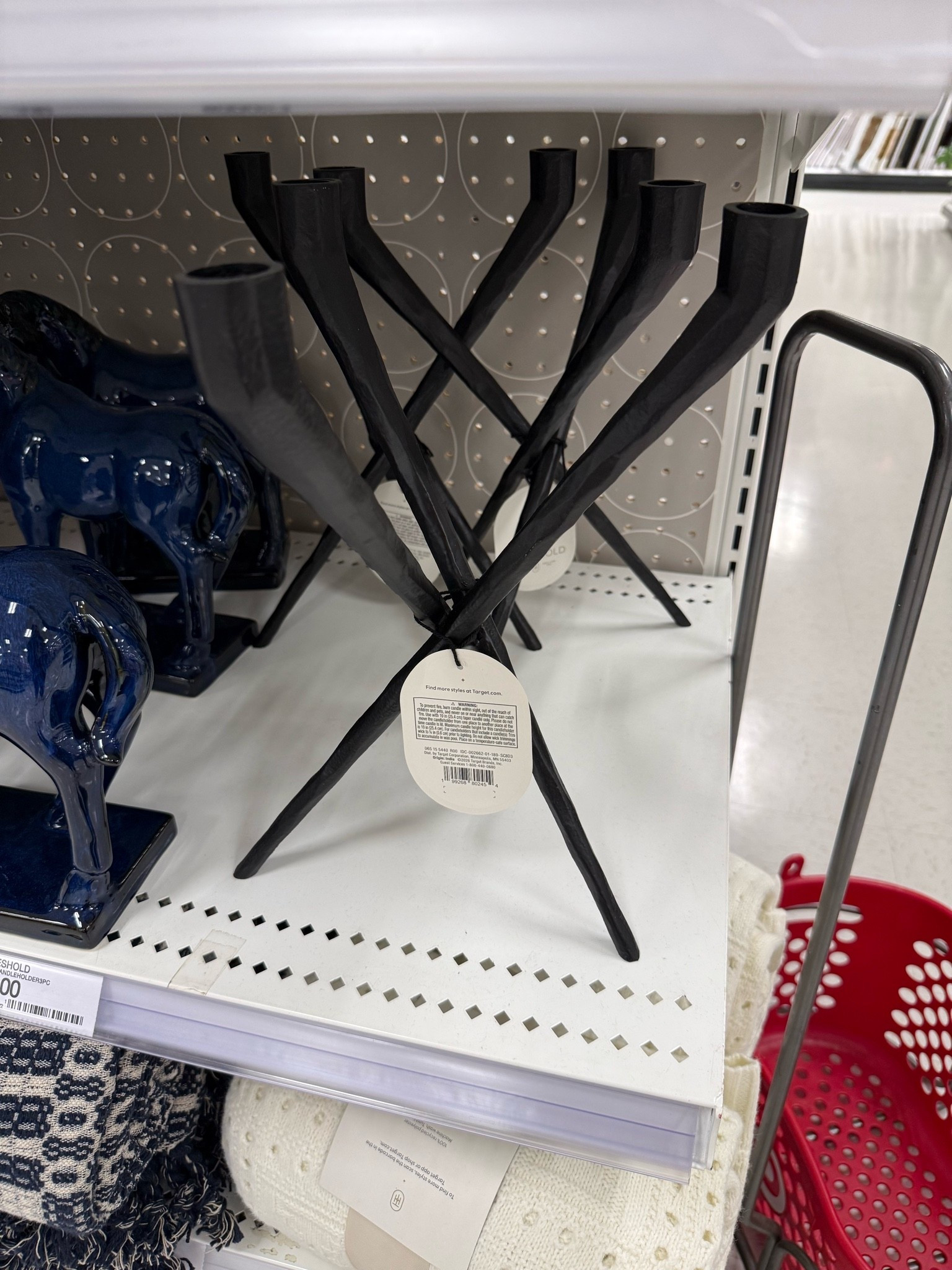 Black candelabra!

#LTKHome #LTKWedding