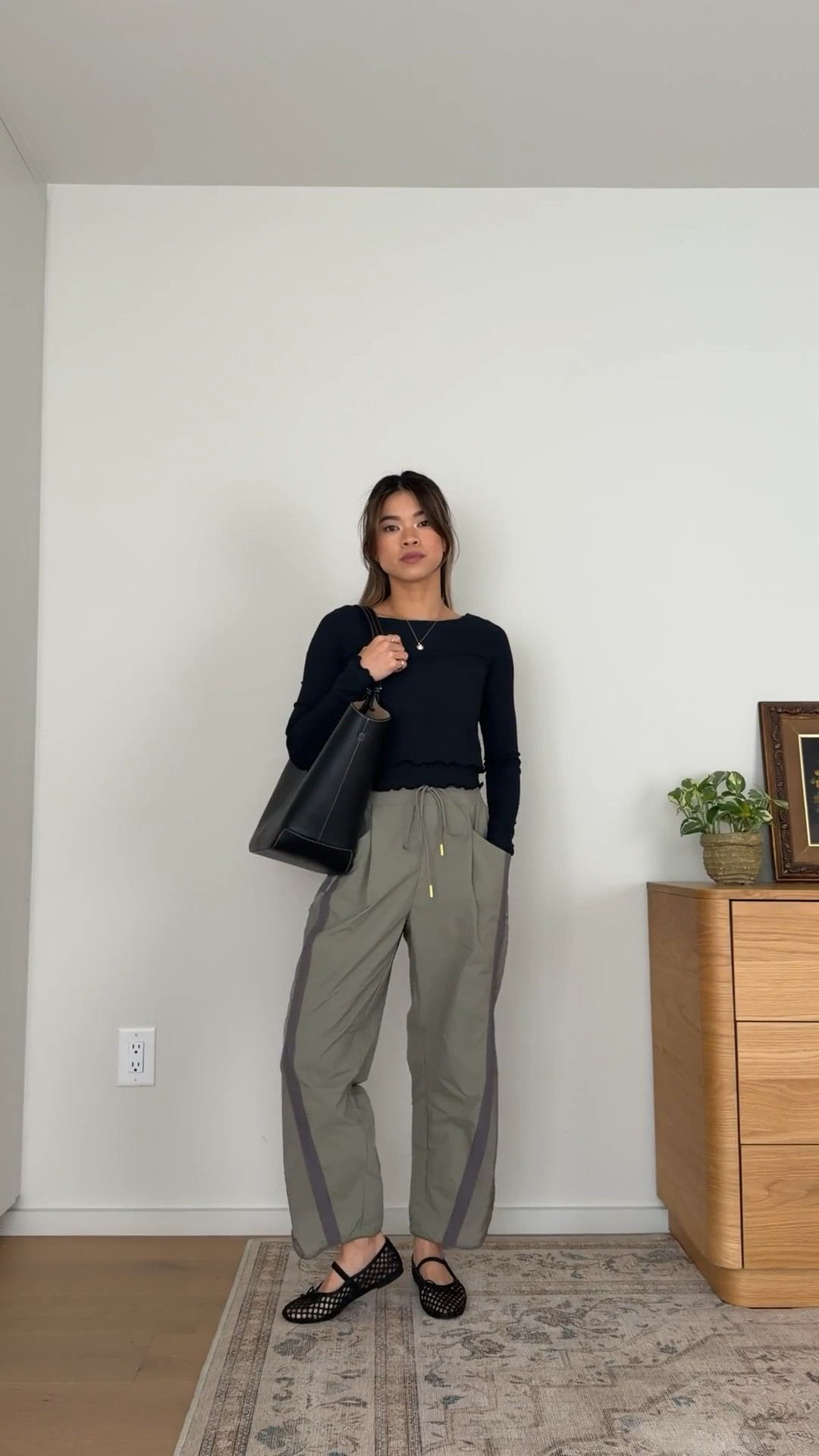 I love the size of this @Quince bag! It holds everything and more.

Sizing info:
-FP Movement Champ Is Here Pants (Size XS in Sage Combo) 
-FP Movement Tempo Double Or Nothing Layer (Size XS in Black)

Cute workout clothes, fall workout outfits, pilates outfit, FP Movement, free people workout outfits, travel outfits, airport outfit, outfit of the day, what to pack for vacation, comfy outfit ideas, petite pants, petite style, petite travel outfits, casual outfit ideas, casual style, mom outfits, mom style, petite activewear, jogging pants, petite running outfit, athletic tops, athletic long sleeve, fall running, fall long sleeve

#LTKootd #LTKSeasonal #LTKPetite