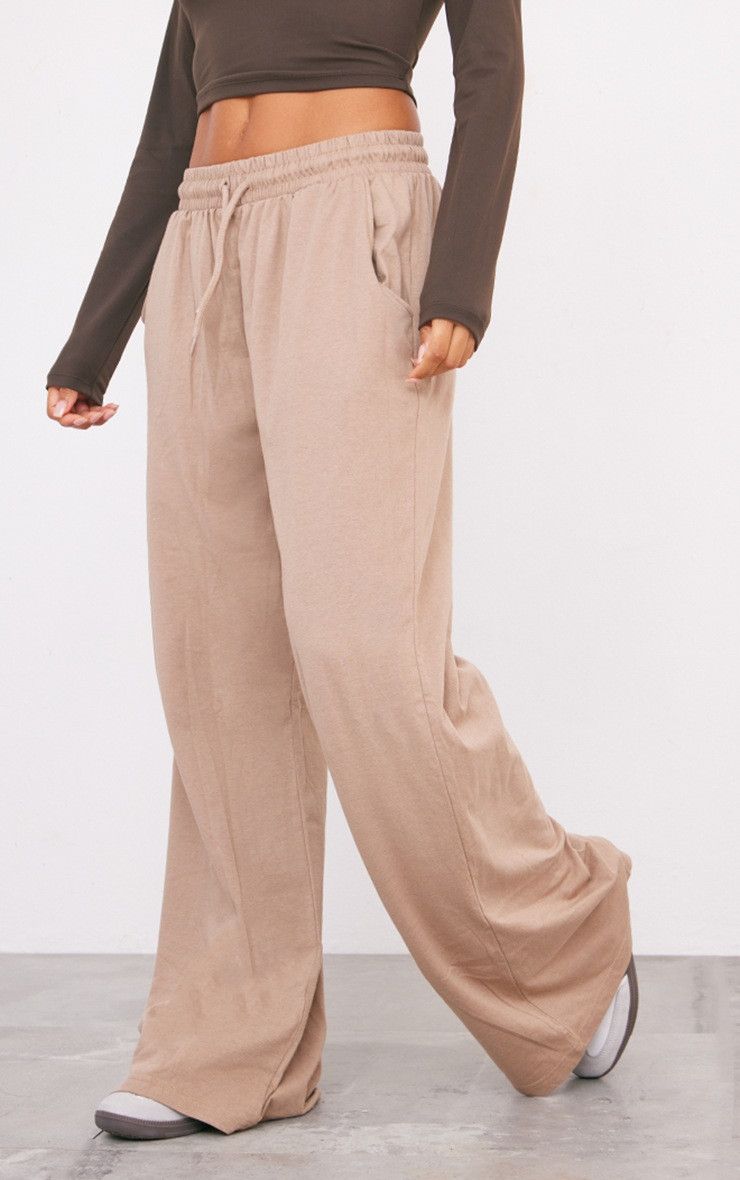 Mocha Cotton Wide Leg Joggers | PrettyLittleThing UK