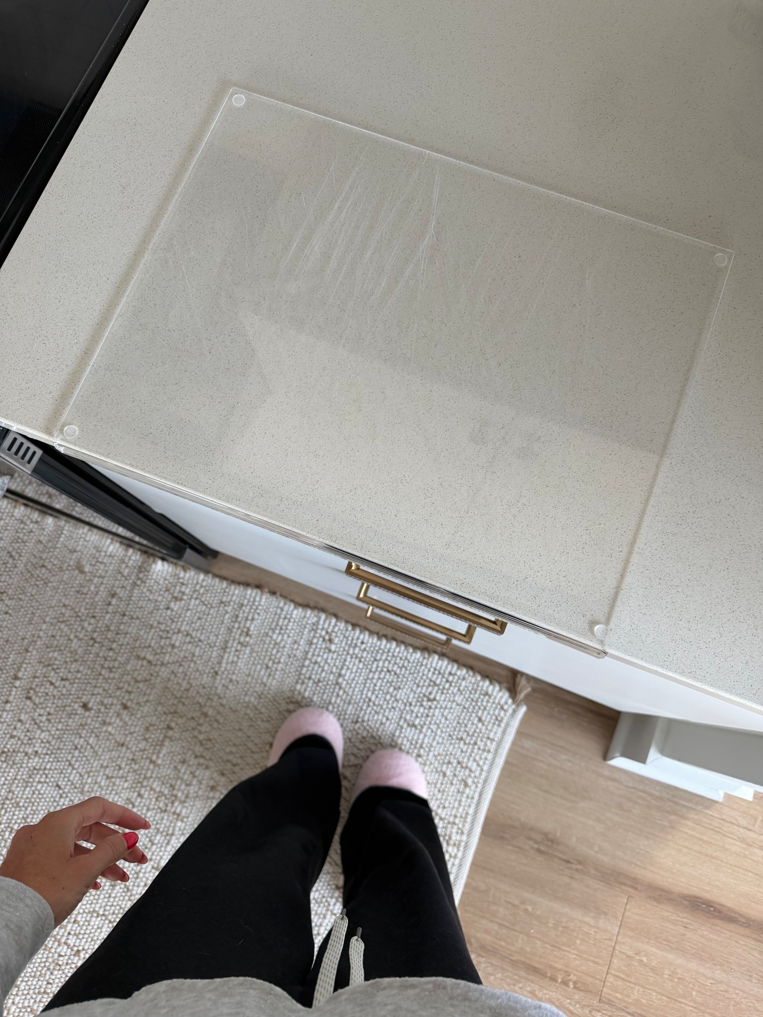  As someone who cooks a lot and an athlete who’s always food prepping, one of my favorite kitchen purchases has been this cutting board that stays hidden in plain sight ✨ it’s giving clean aesthetic and we’re here for it 💅

#LTKfoodie #LTKHome