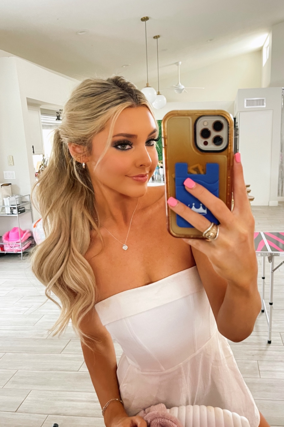 makeup | makeup routine | glowy makeup | full coverage | light coverage | makeup products | grwm | makeup products | beauty | beauty products | must haves | 


#LTKunder50 #LTKbeauty #LTKunder100