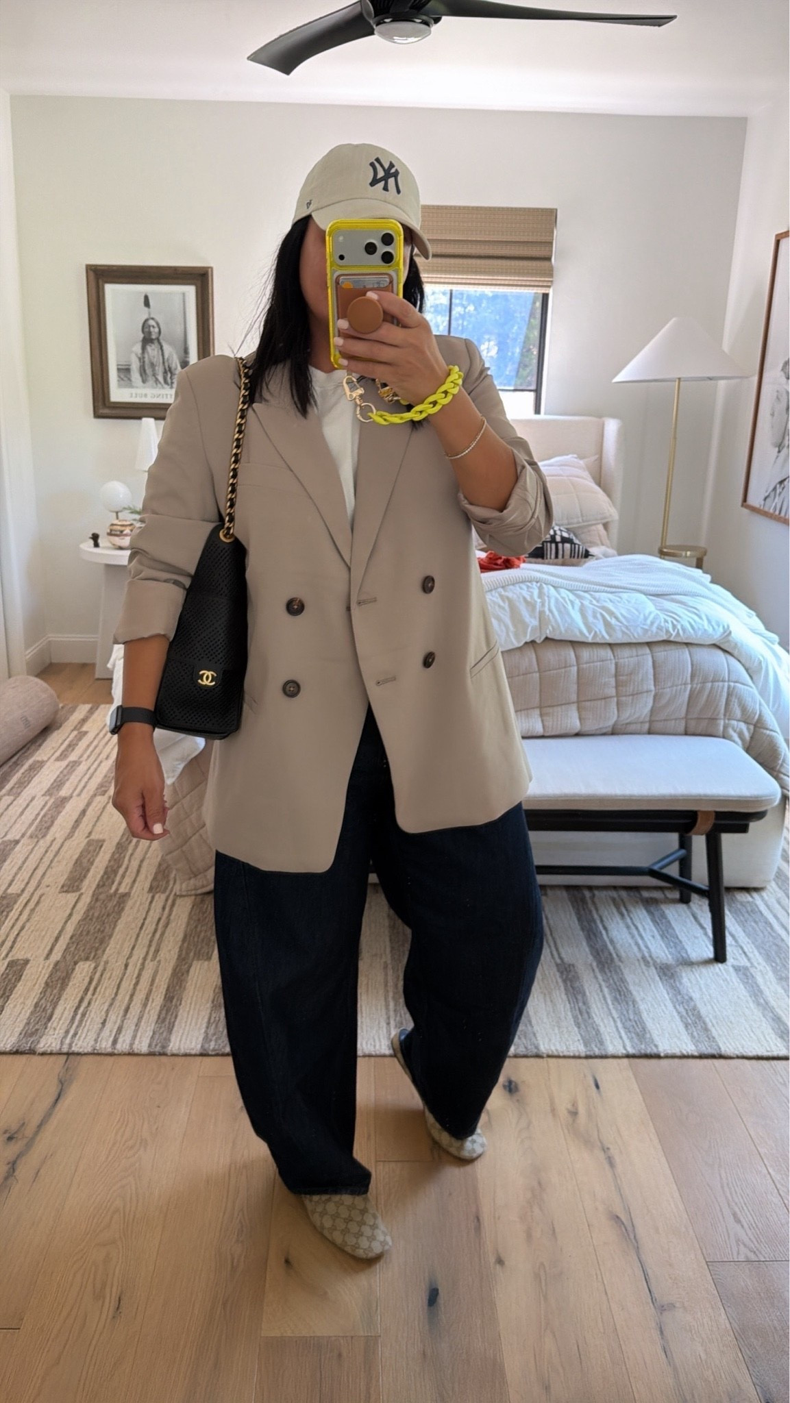 Blazer size large (I could have done a medium for a less oversized fit), t-shirt size medium, jeans size 29 (I’m a curvy size 8), size down 1/2 a size in the shoes.

#LTKSaleAlert #LTKWorkwear #LTKMidsize